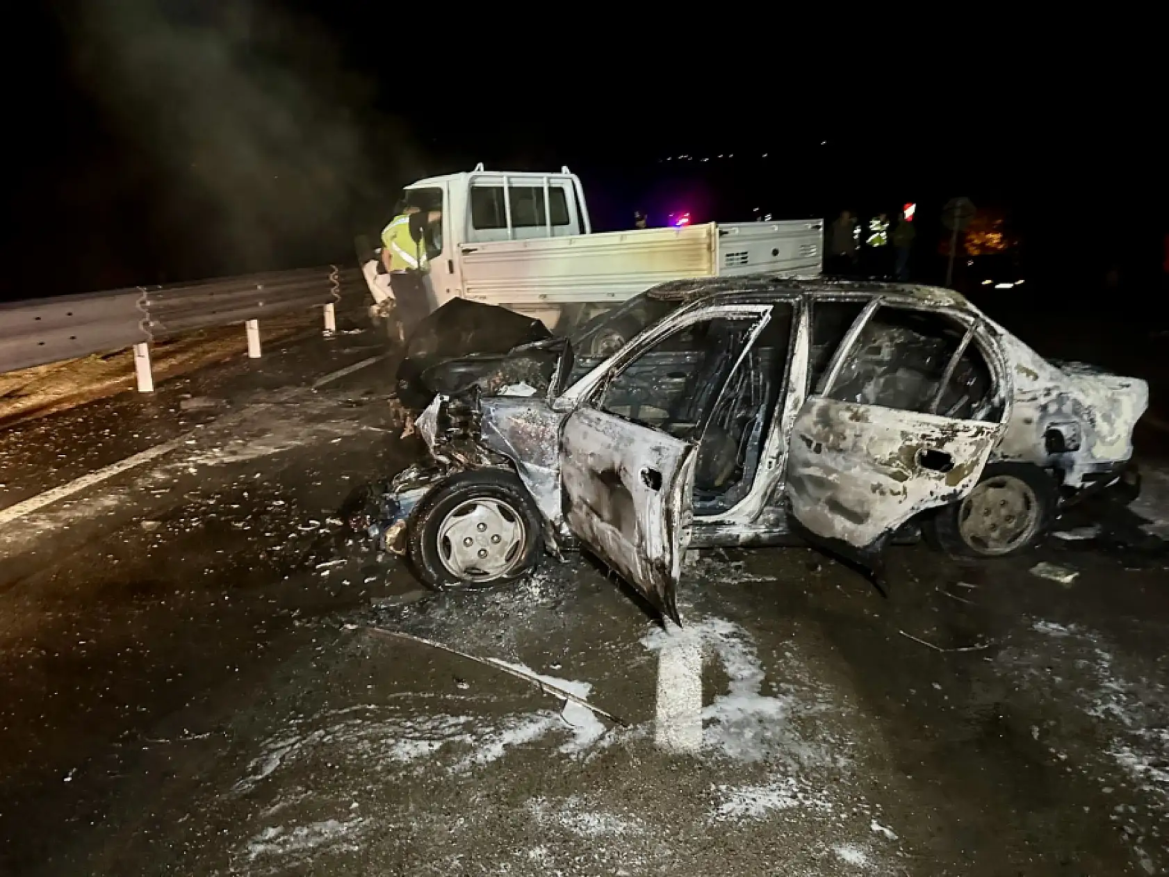 Arıt yolunda kaza sonrası yangın