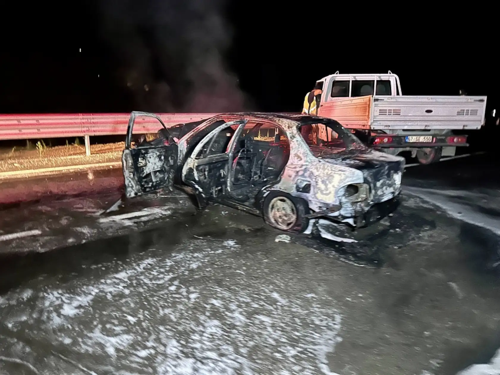 Arıt yolunda kaza sonrası yangın