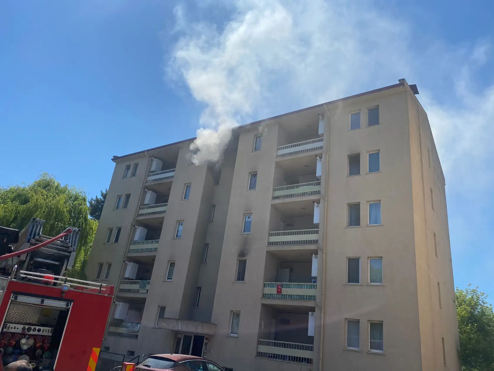 Lojmanlarda yangın çıktı