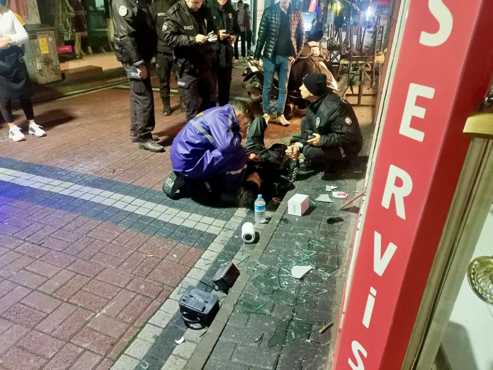 Çarşı merkezinde kaza