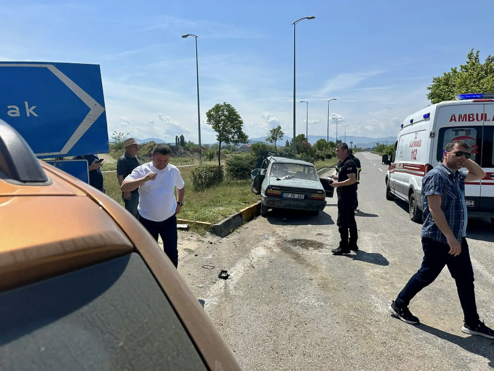 Kavşakta çarpıştılar, 1 ölü 1 yaralı