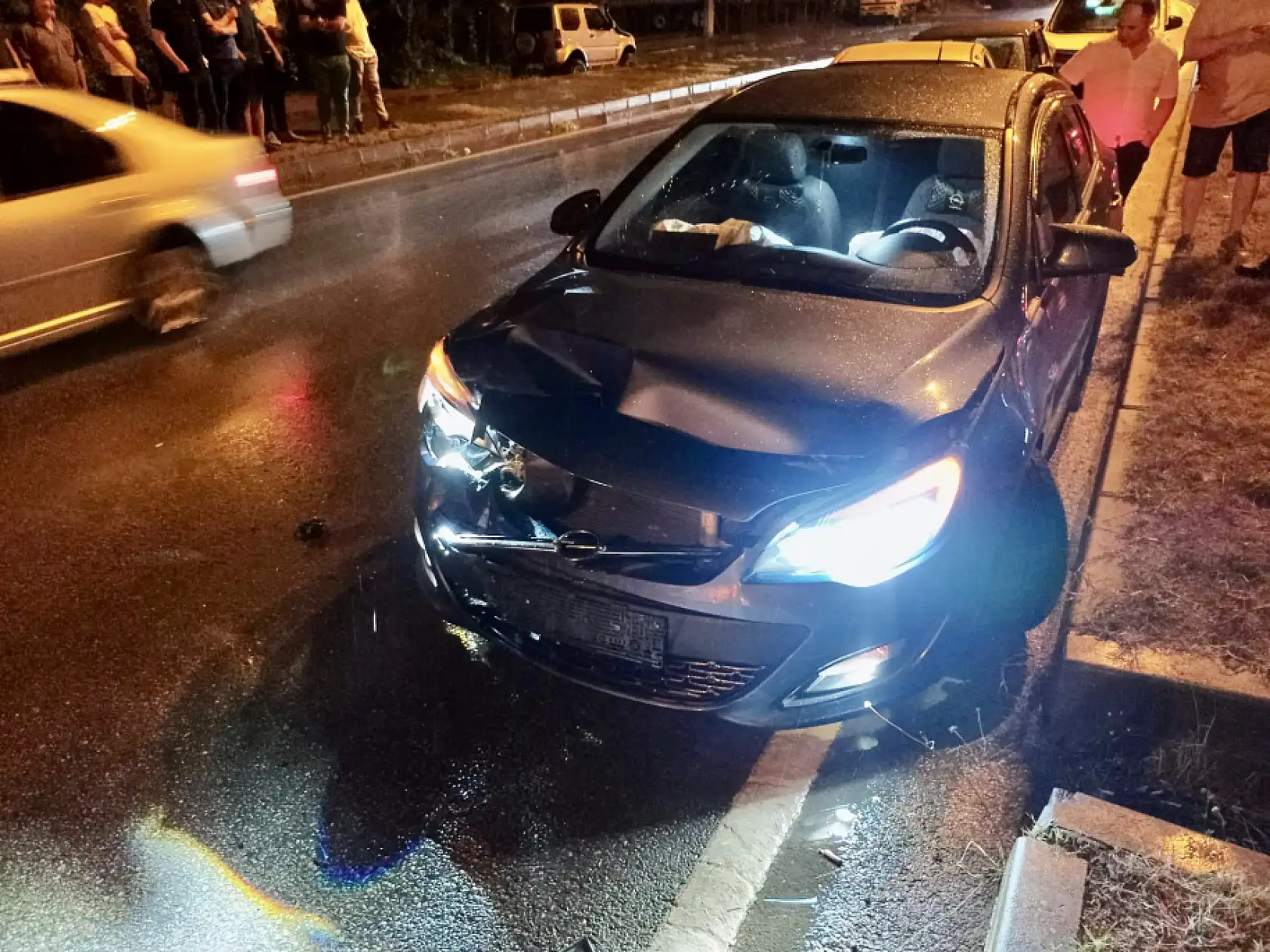 Terminal yolunda zincirleme kaza