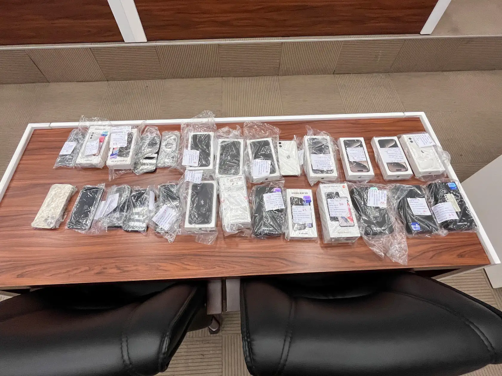 O telefonlar satıldı!