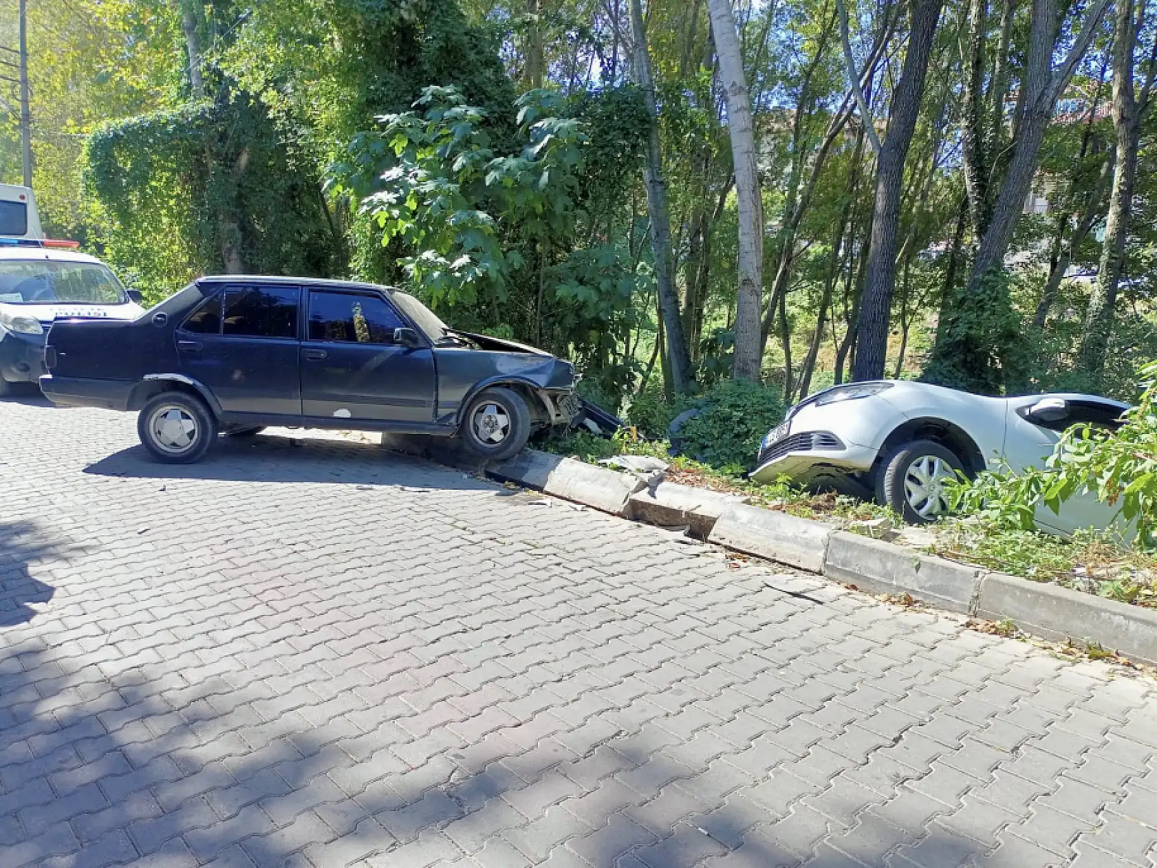 Irmak kenarında korkutan kaza