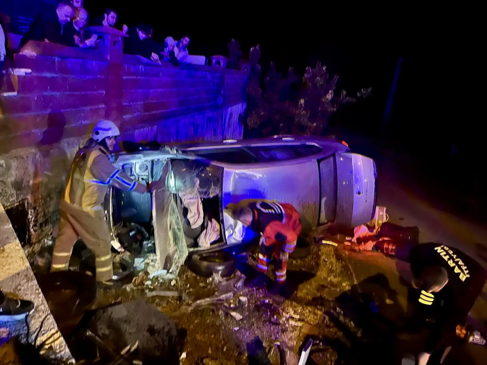 Akıllı kavşakta feci kaza