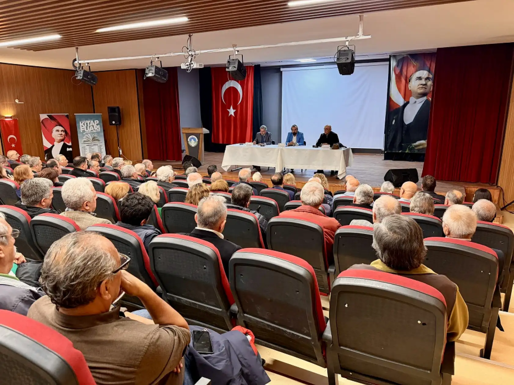 Herkes siyaset yapmalı