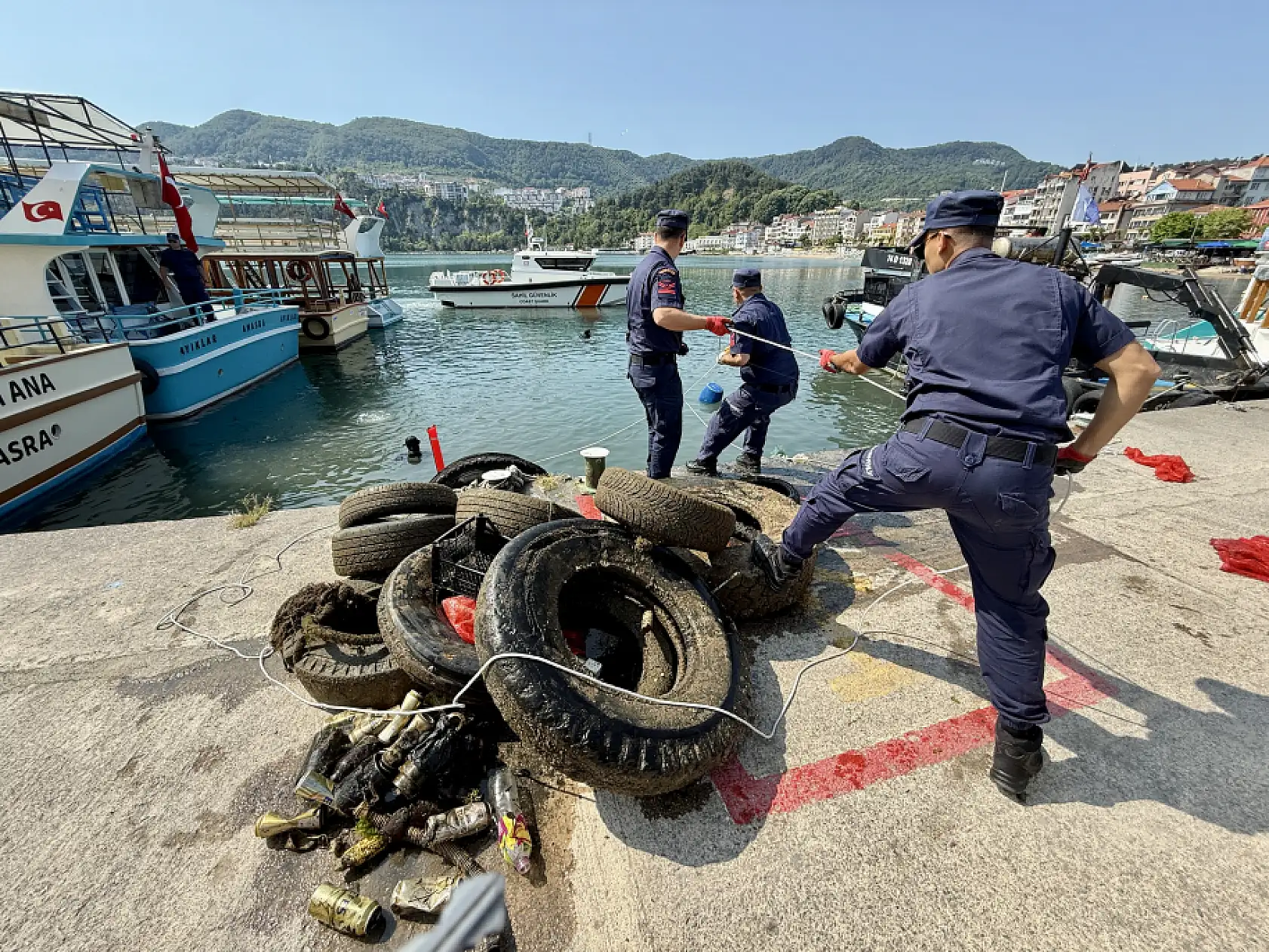Dalgıçlardan derinlemesine temizlik