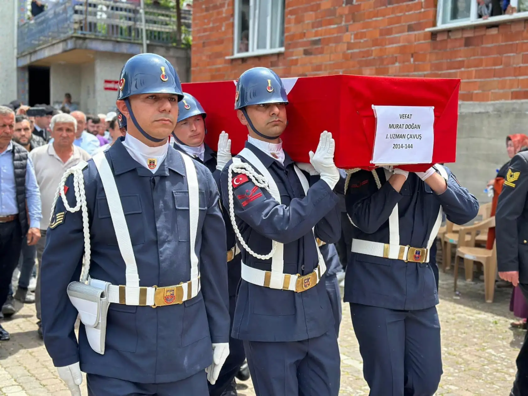 Kumlucalı uzman çavuş toprağa verildi