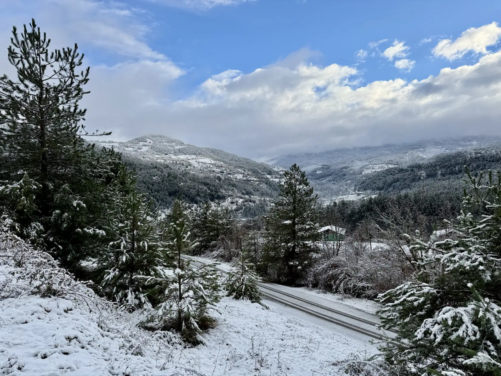 5 köy yolu ulaşıma kapandı