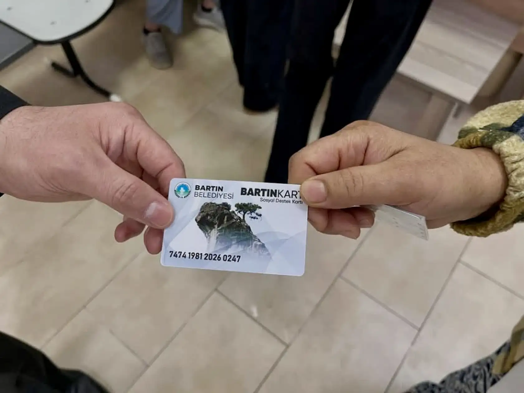 BARTINKART ailelere ulaşmaya başladı