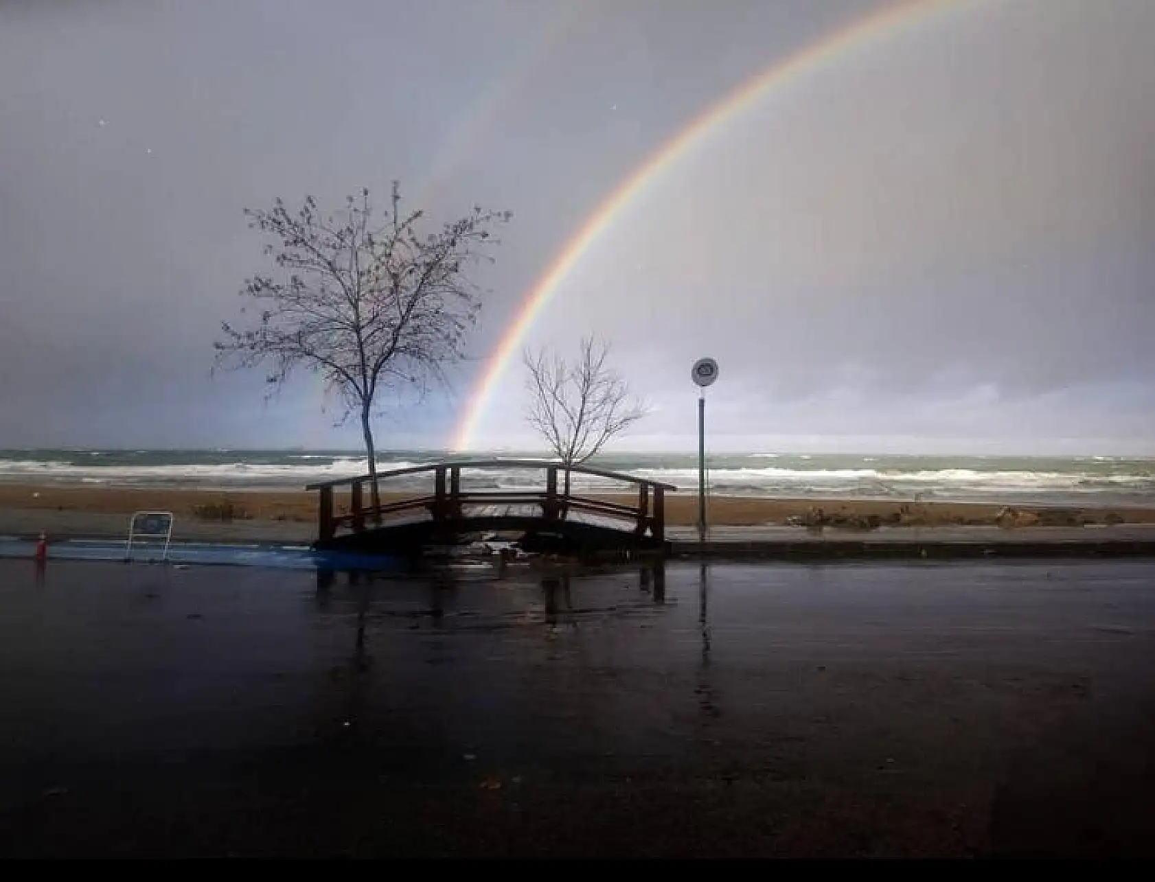 Gökyüzünde büyüleyen görüntüler