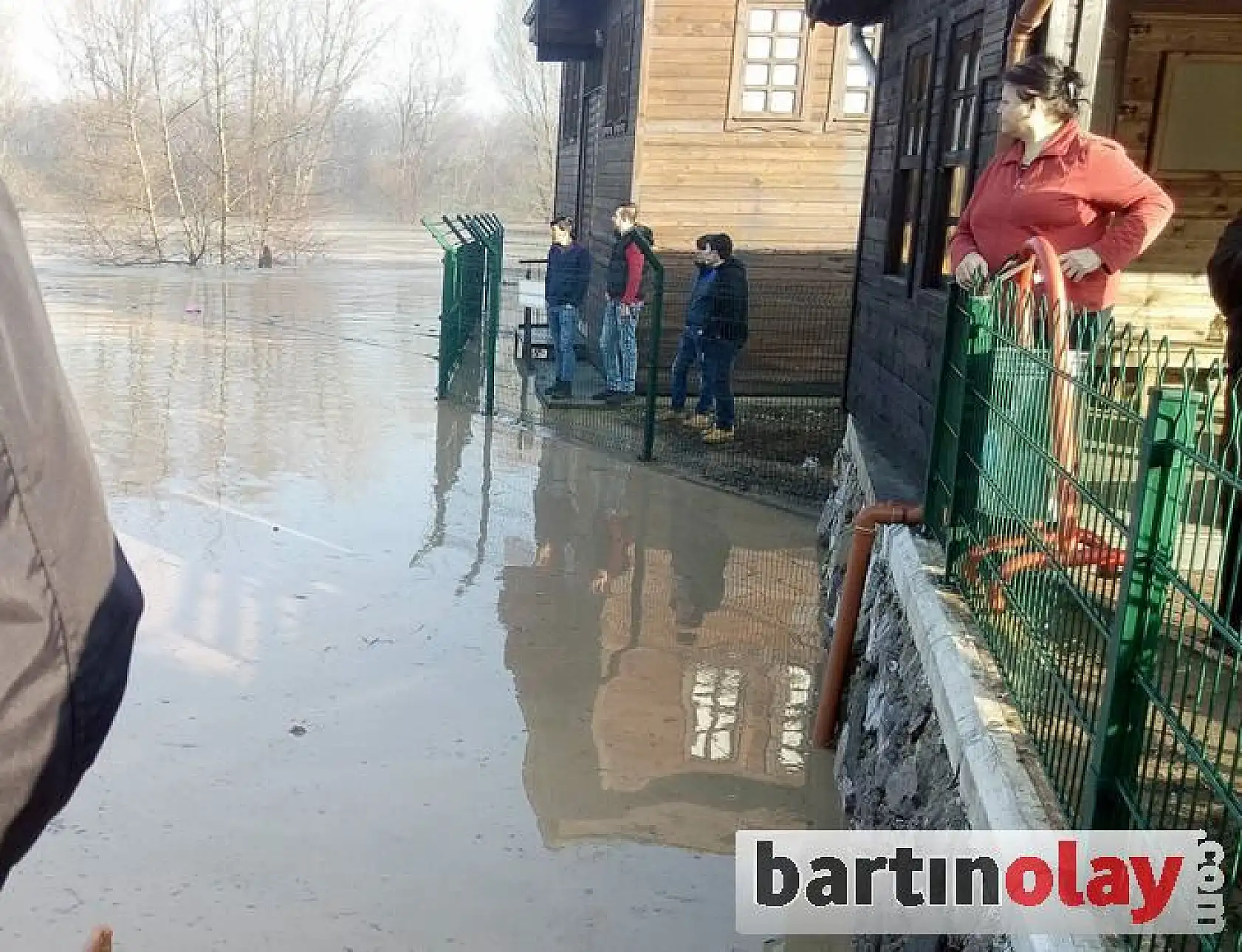 Bartın ırmağında tehlikeli yükseliş