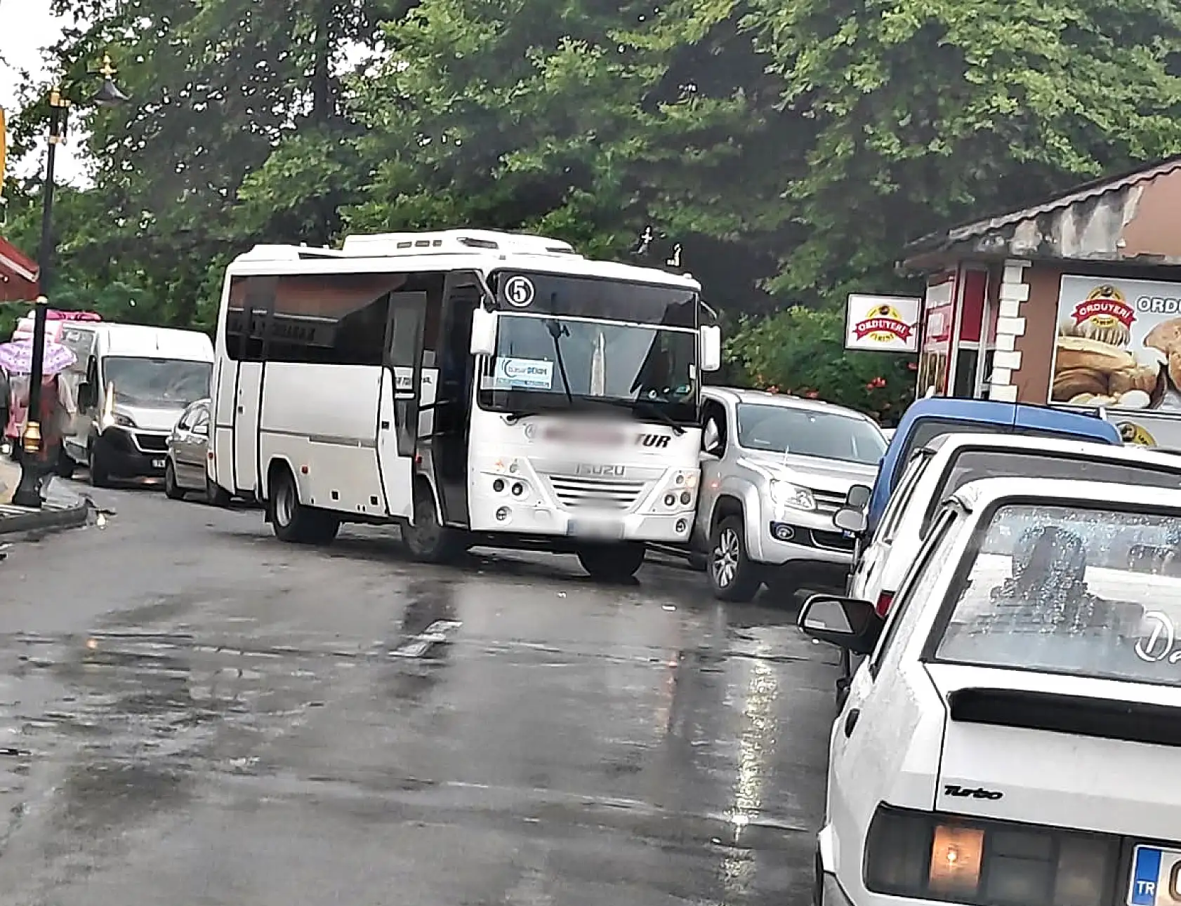 Yanak yanağa geldiler