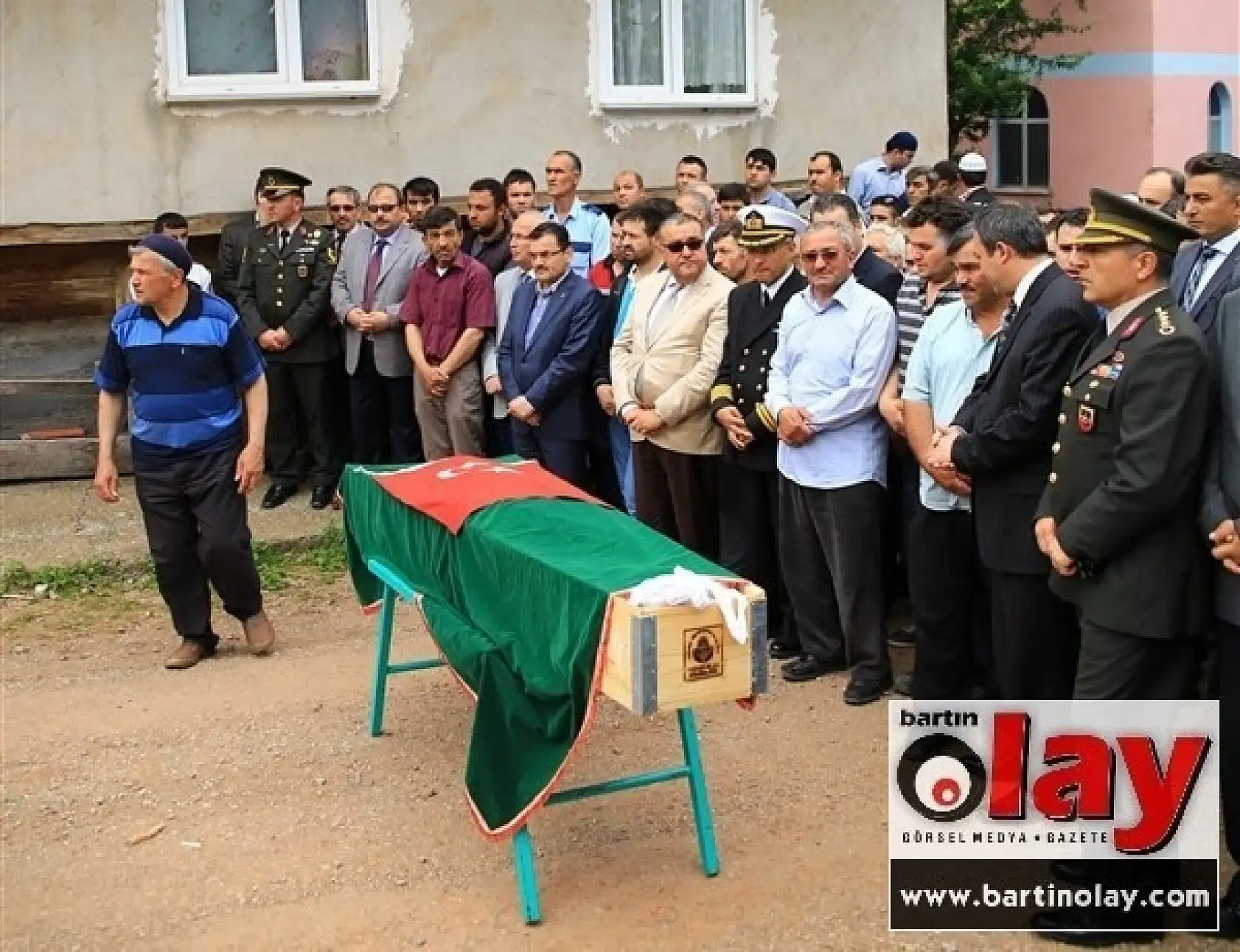 ARITLI MADENCİ GÖZYAŞLARI ARSINDA DEFNEDİLDİ