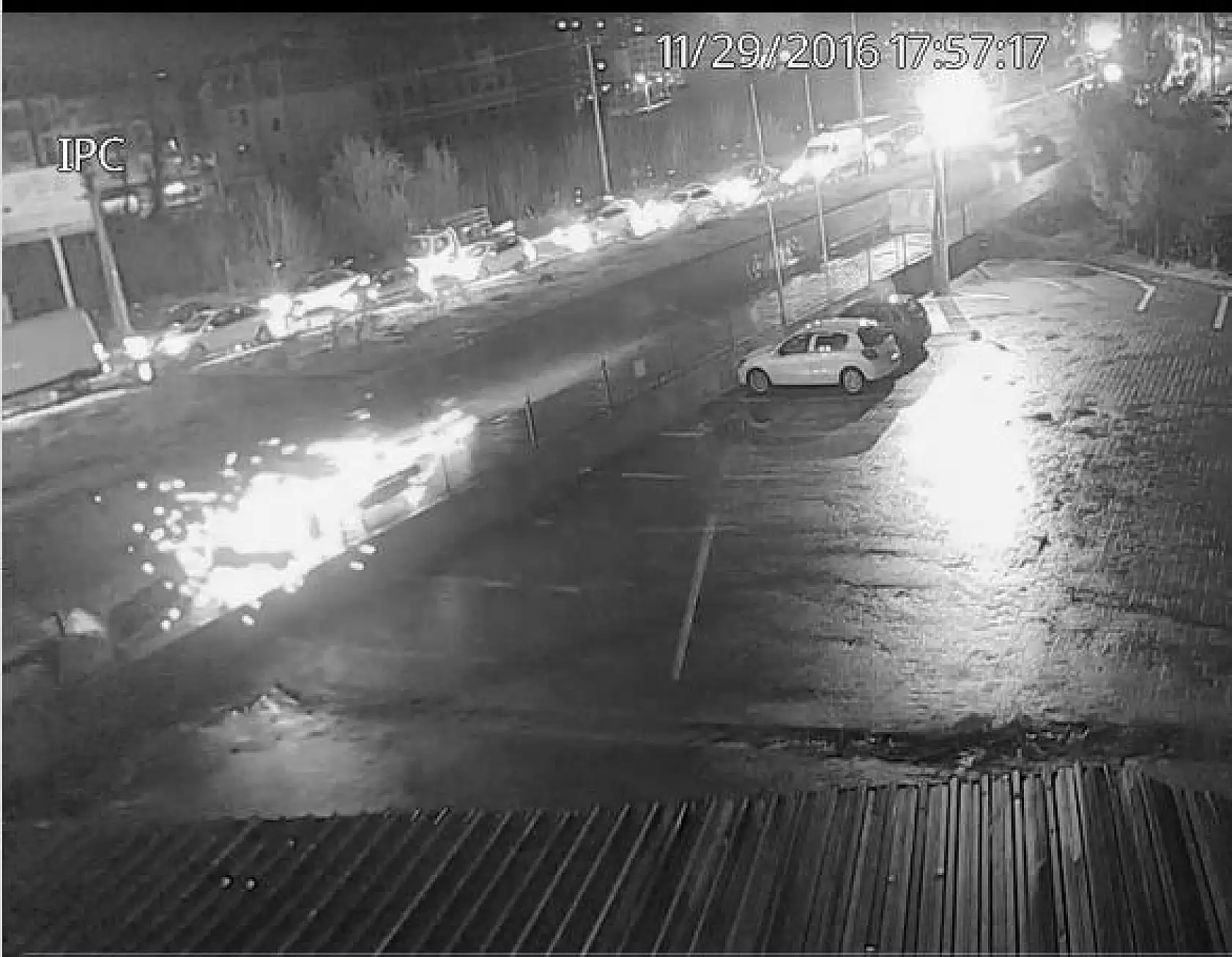 Feci kazada bir kadın ağır yaralandı