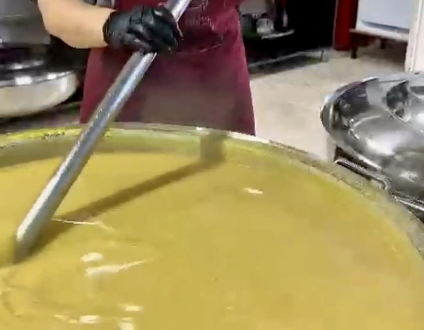 Yemekler neredeyse bedava