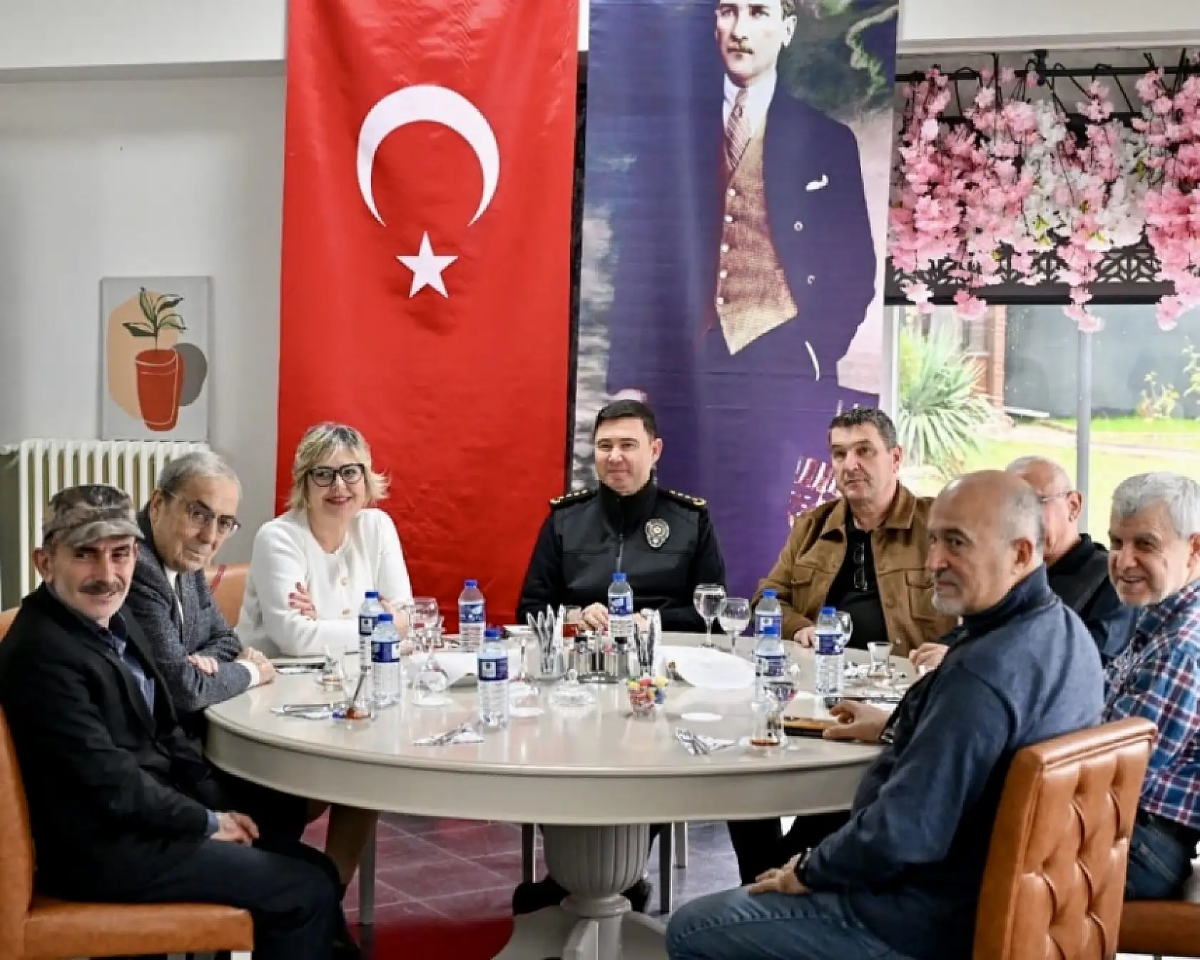 Emniyet Müdürü Adatepe, gazetecilerle tanıştı