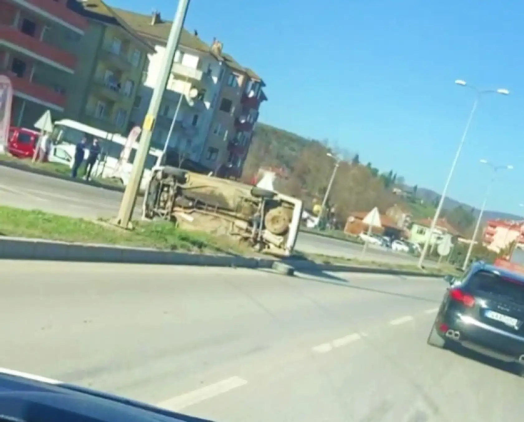 Valilik Konut kavşağında kaza