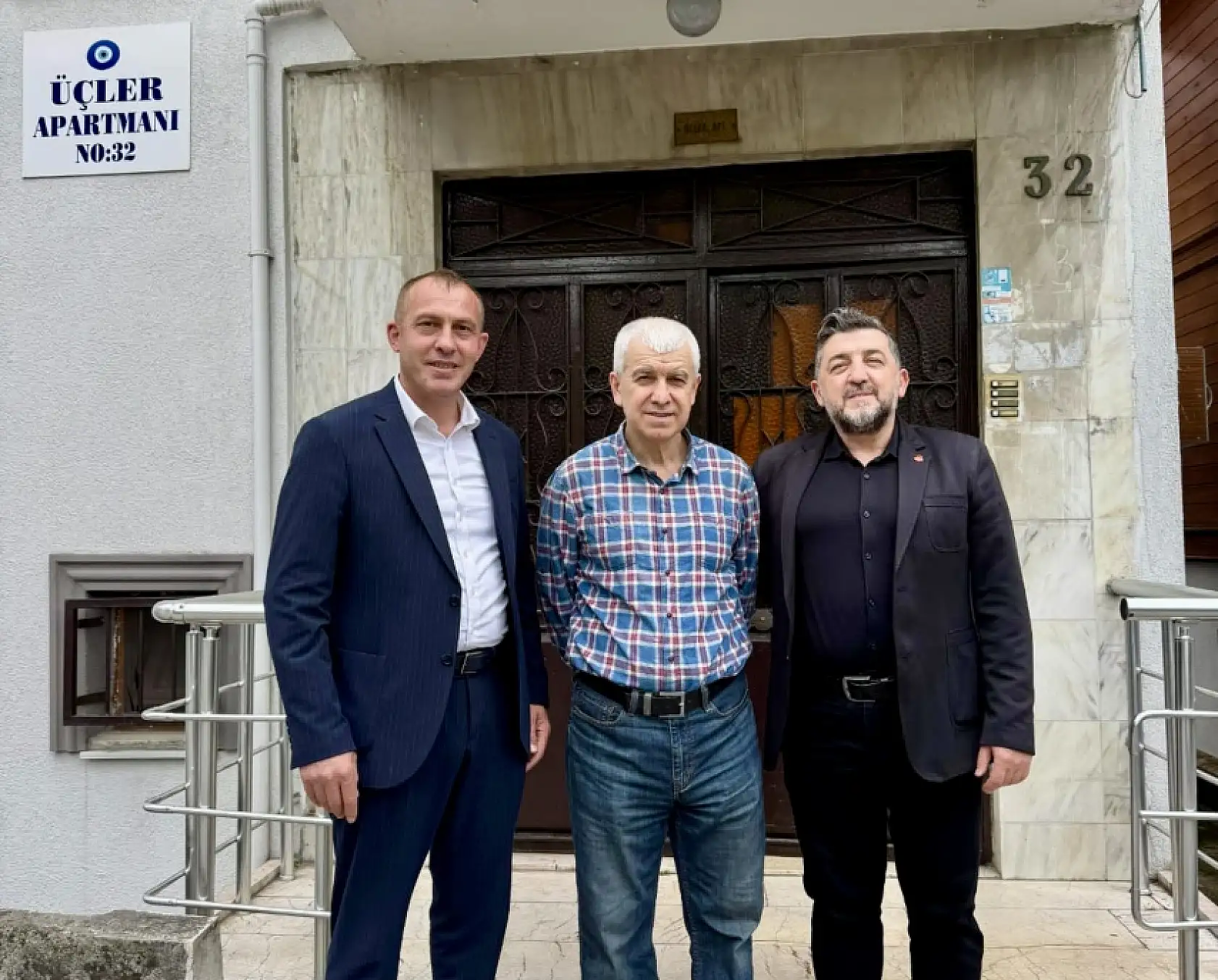 Cemal Akın hep içinde halkın