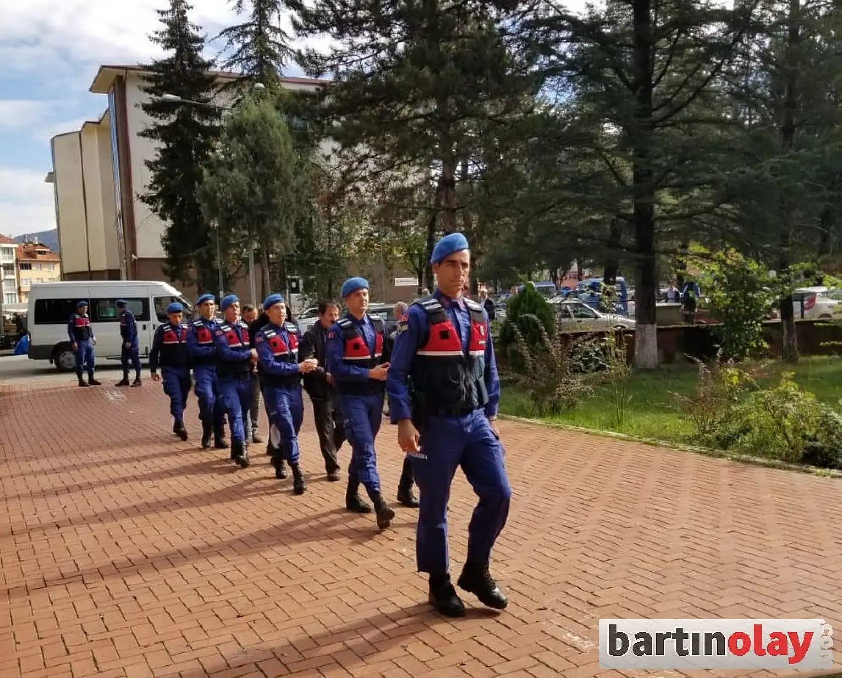 Jandarmadan geniş çaplı operasyon