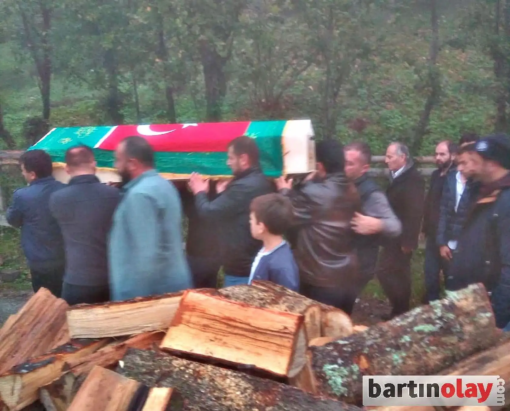 Vefat eden asker toprağa verildi