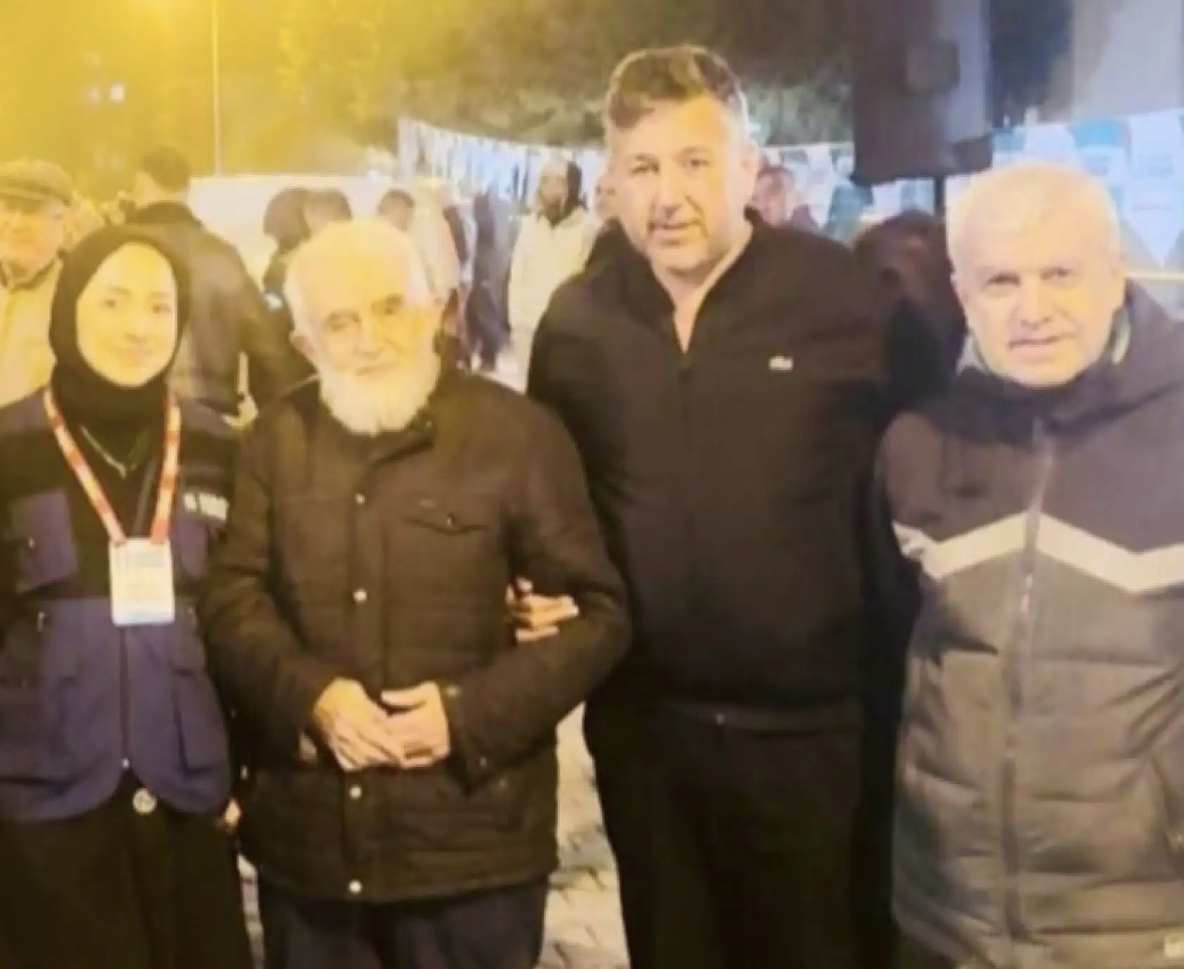 Dualarla uğurlandılar