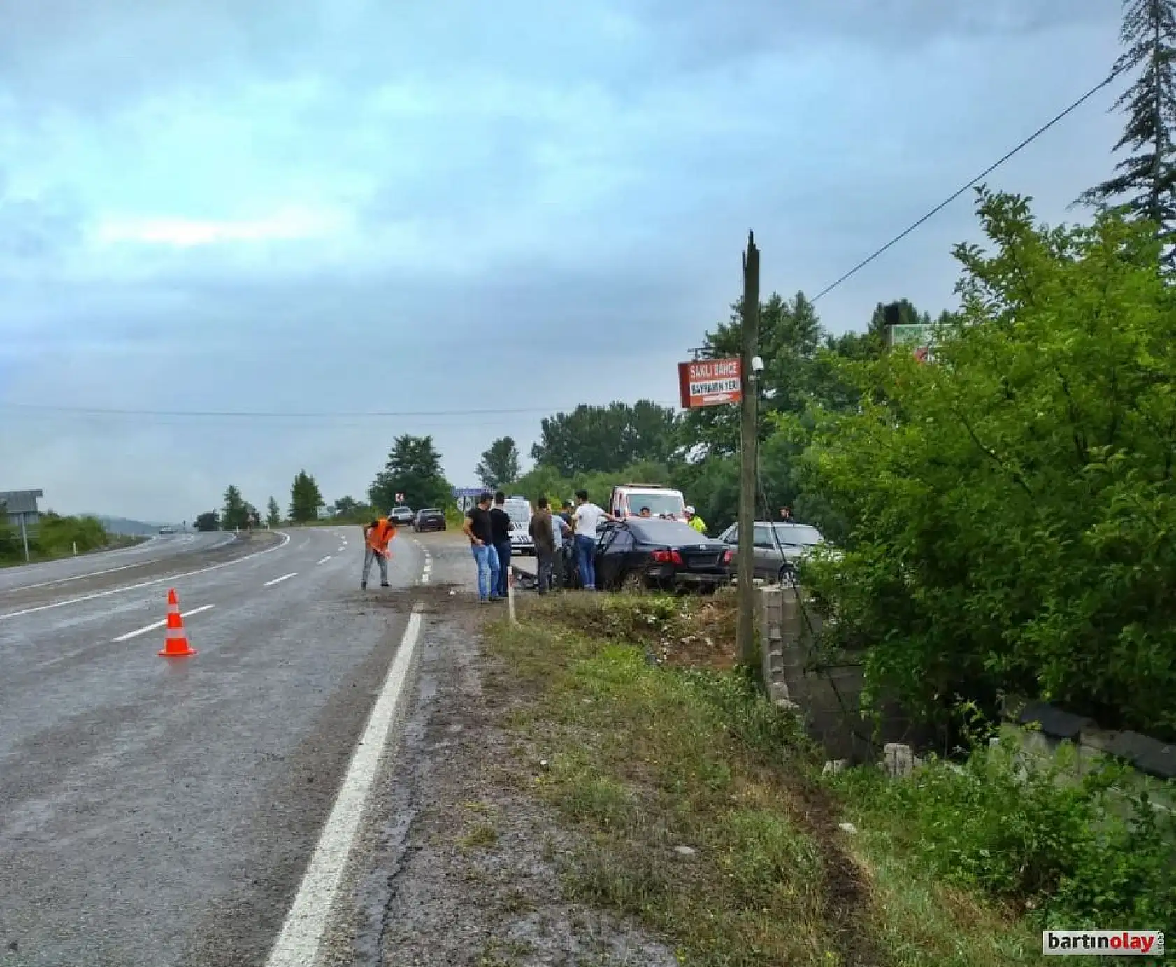 Kayarak yoldan çıktı