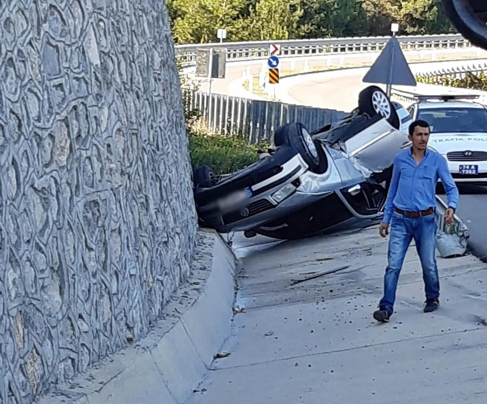 Amasra yolunda takla attı