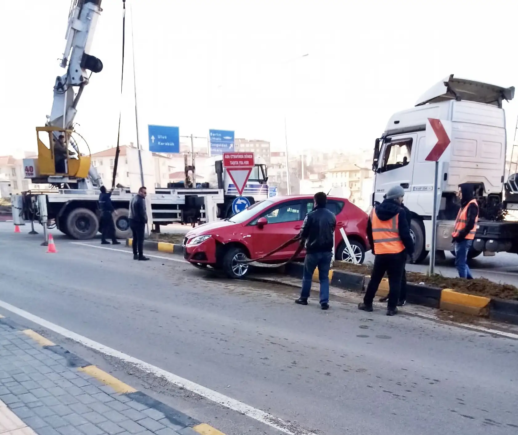 Otomobil bankete çıktı