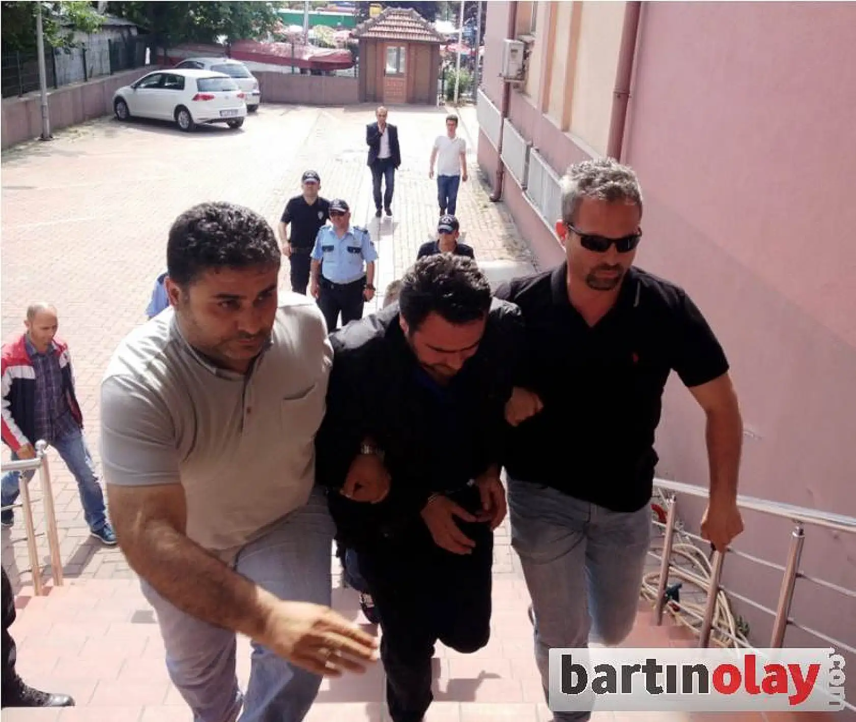 Yol verme kavgasında hayatını kaybetti