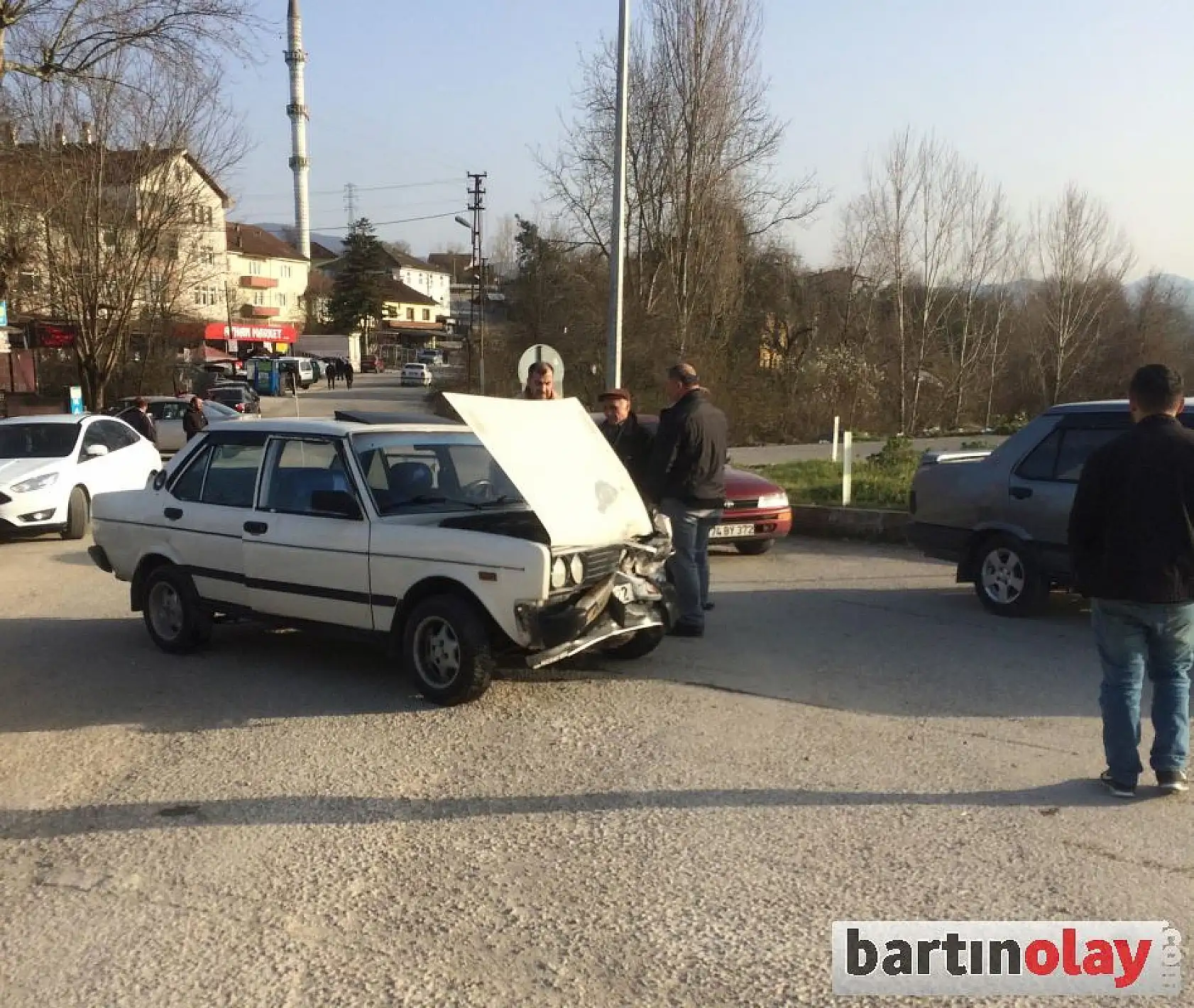 Bu kavşakta sürekli kaza oluyor