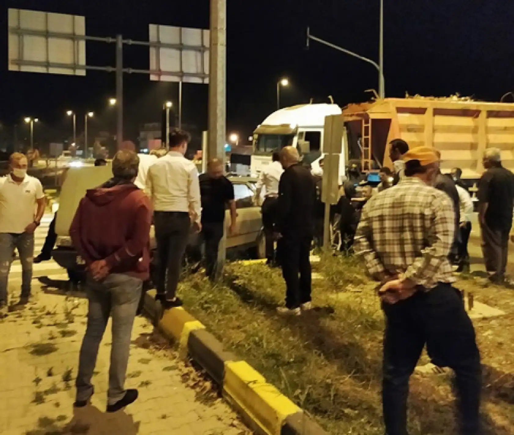 Organize kavşağında kaza