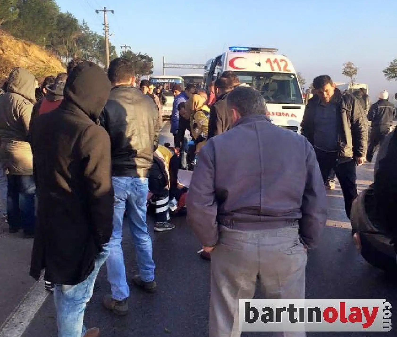 Takla atan kamyonet karşı şeride geçti