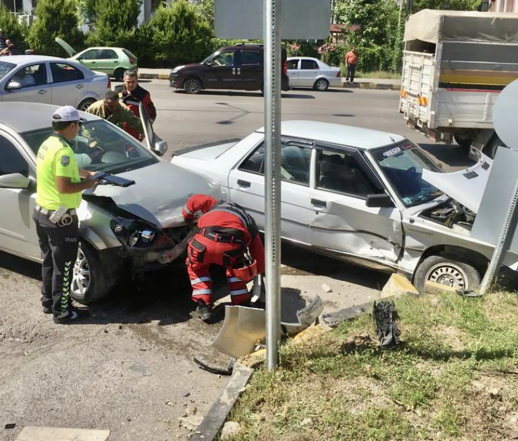 Hastane kavşağında kaza