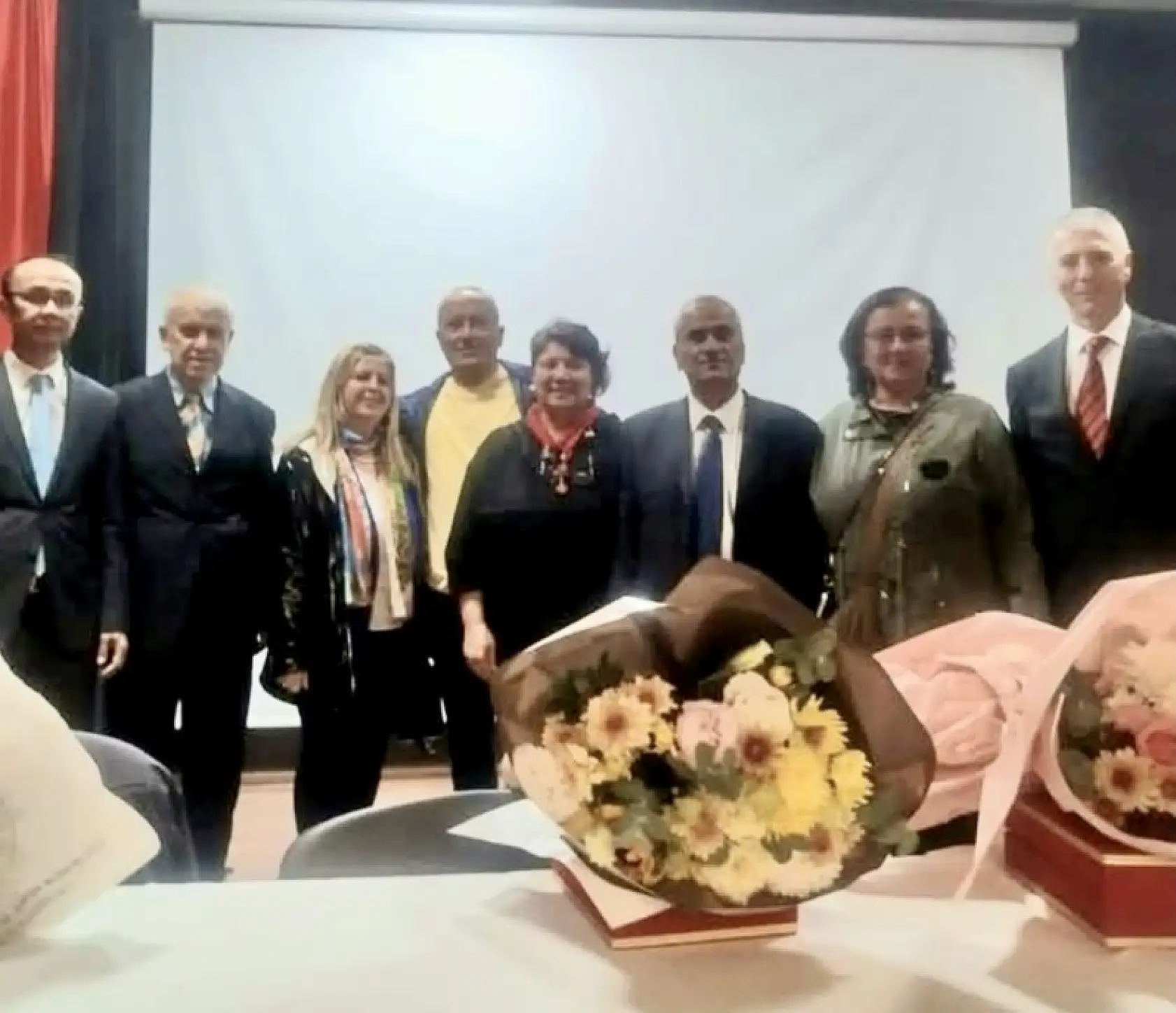 Yazı yazma helaya başın girer belaya