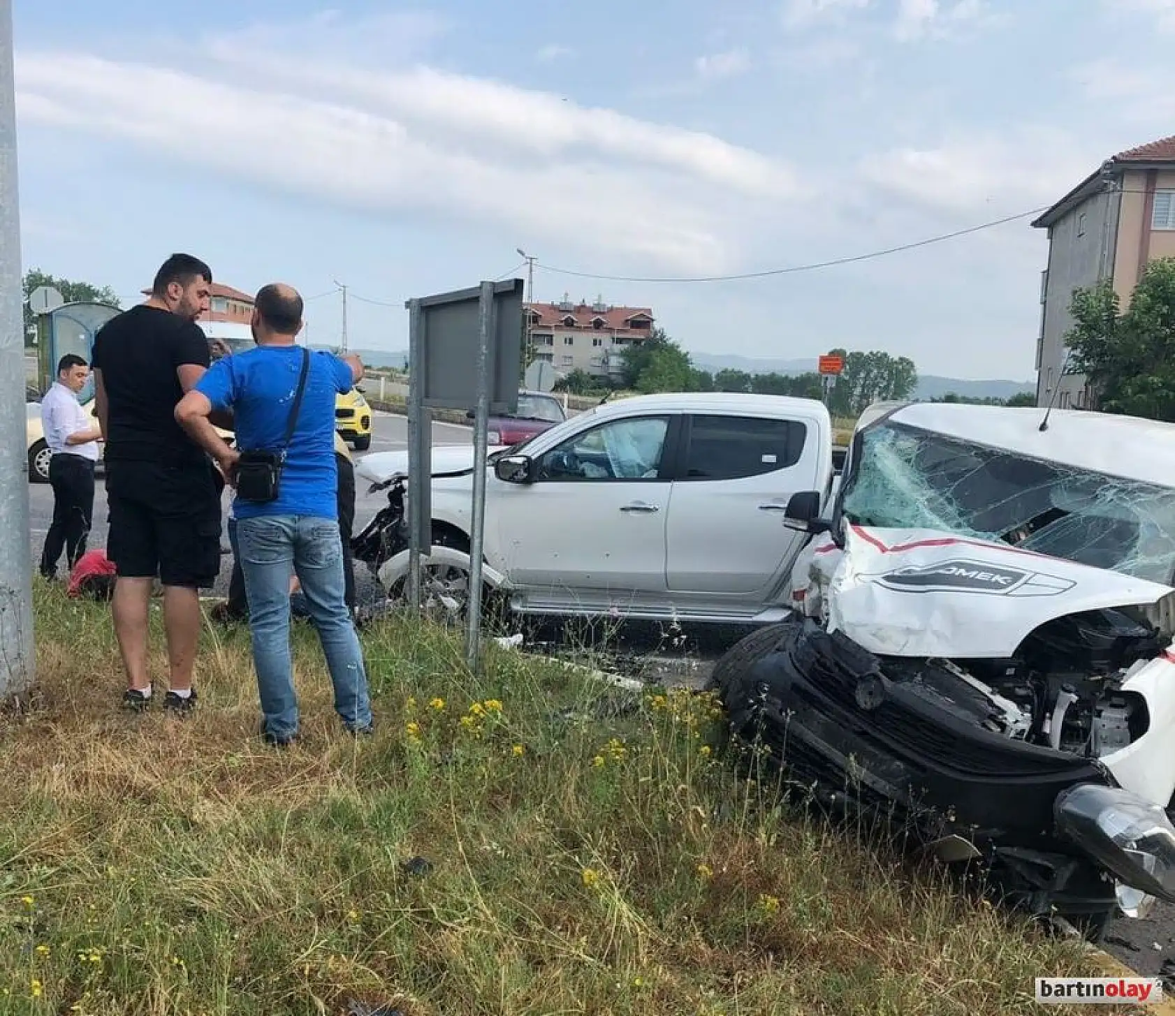 Saltukova Yol Ayrımında Feci Kaza