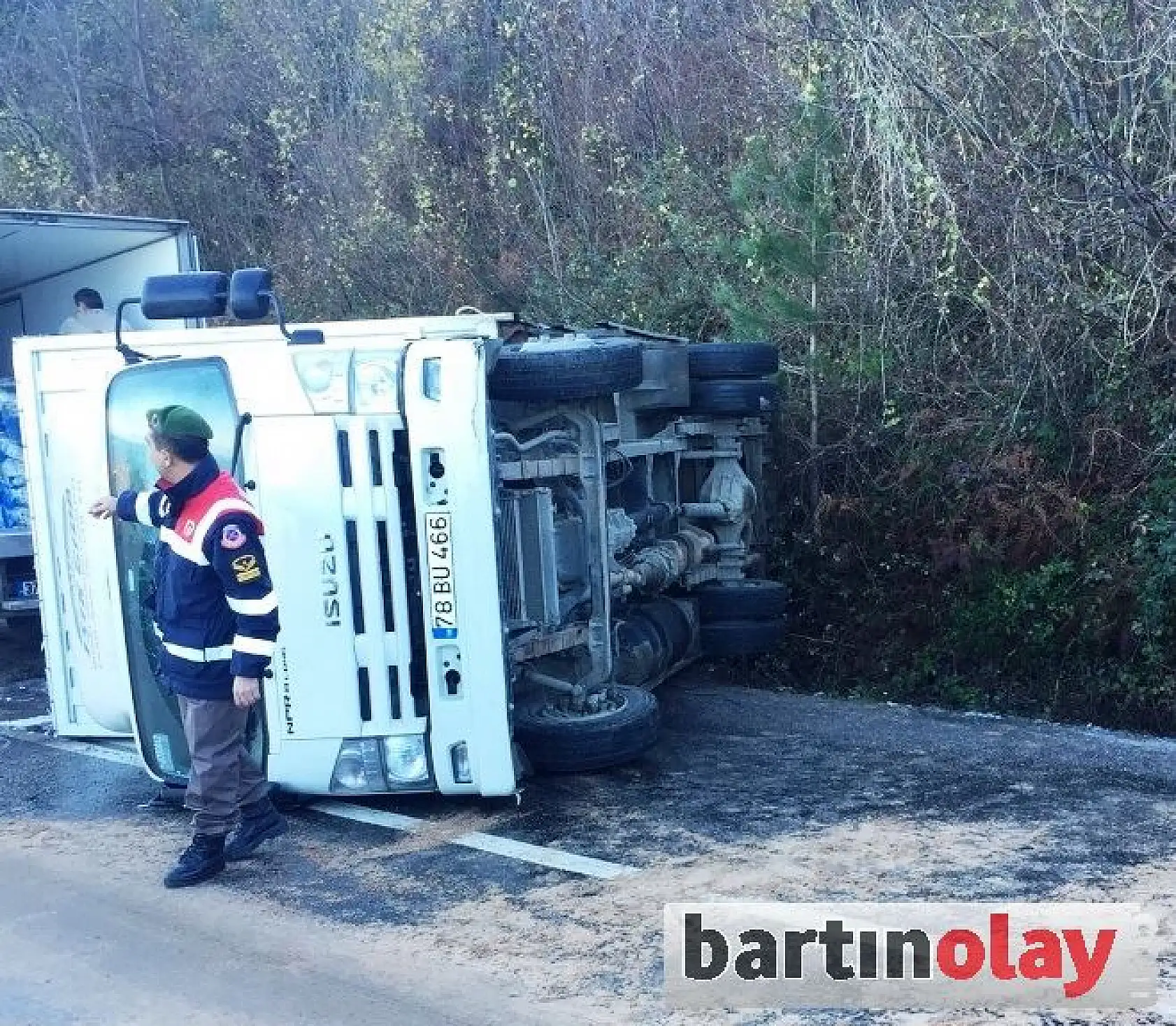 Şeker yüklü Kamyon Devrildi
