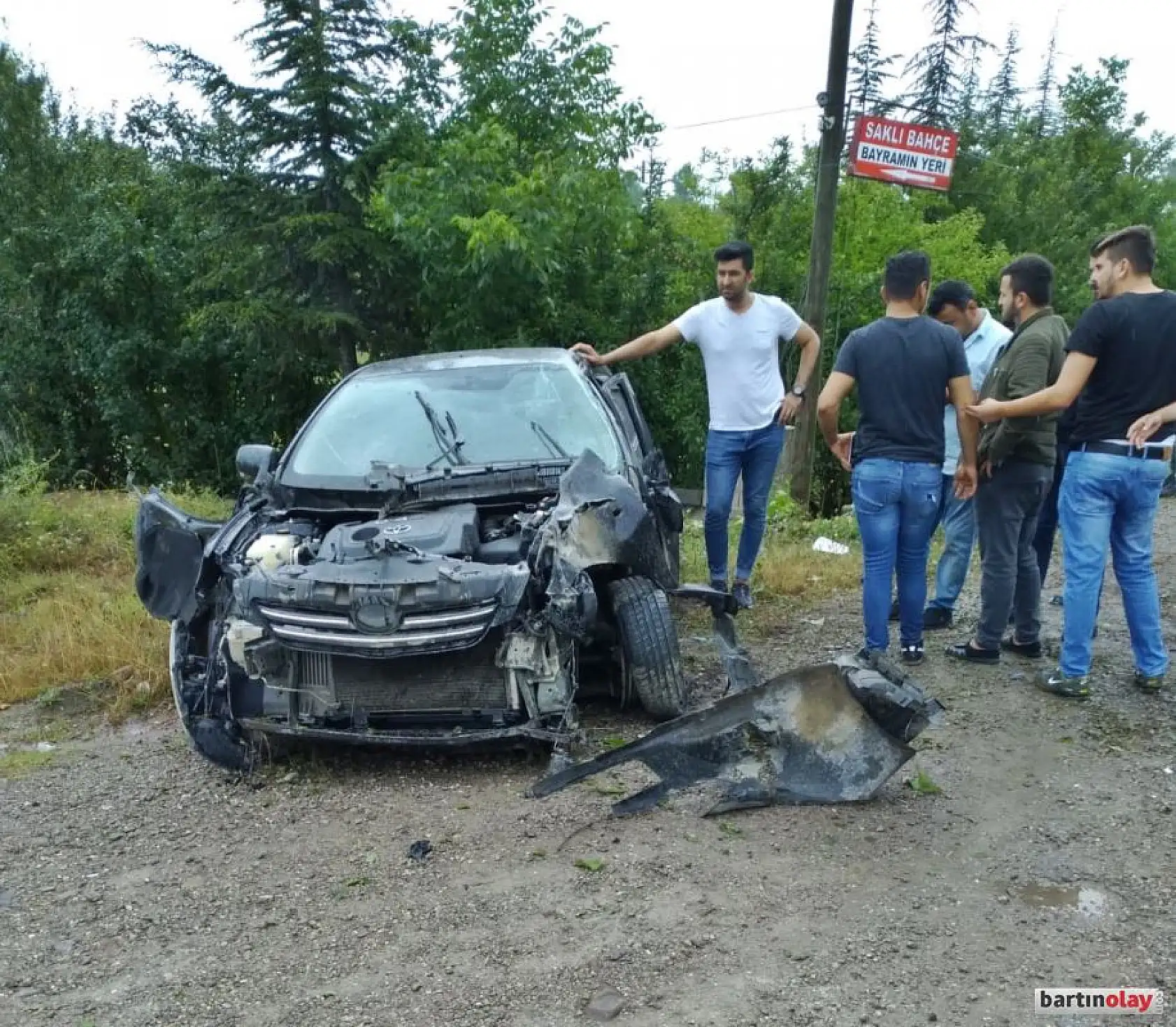 Kayarak yoldan çıktı
