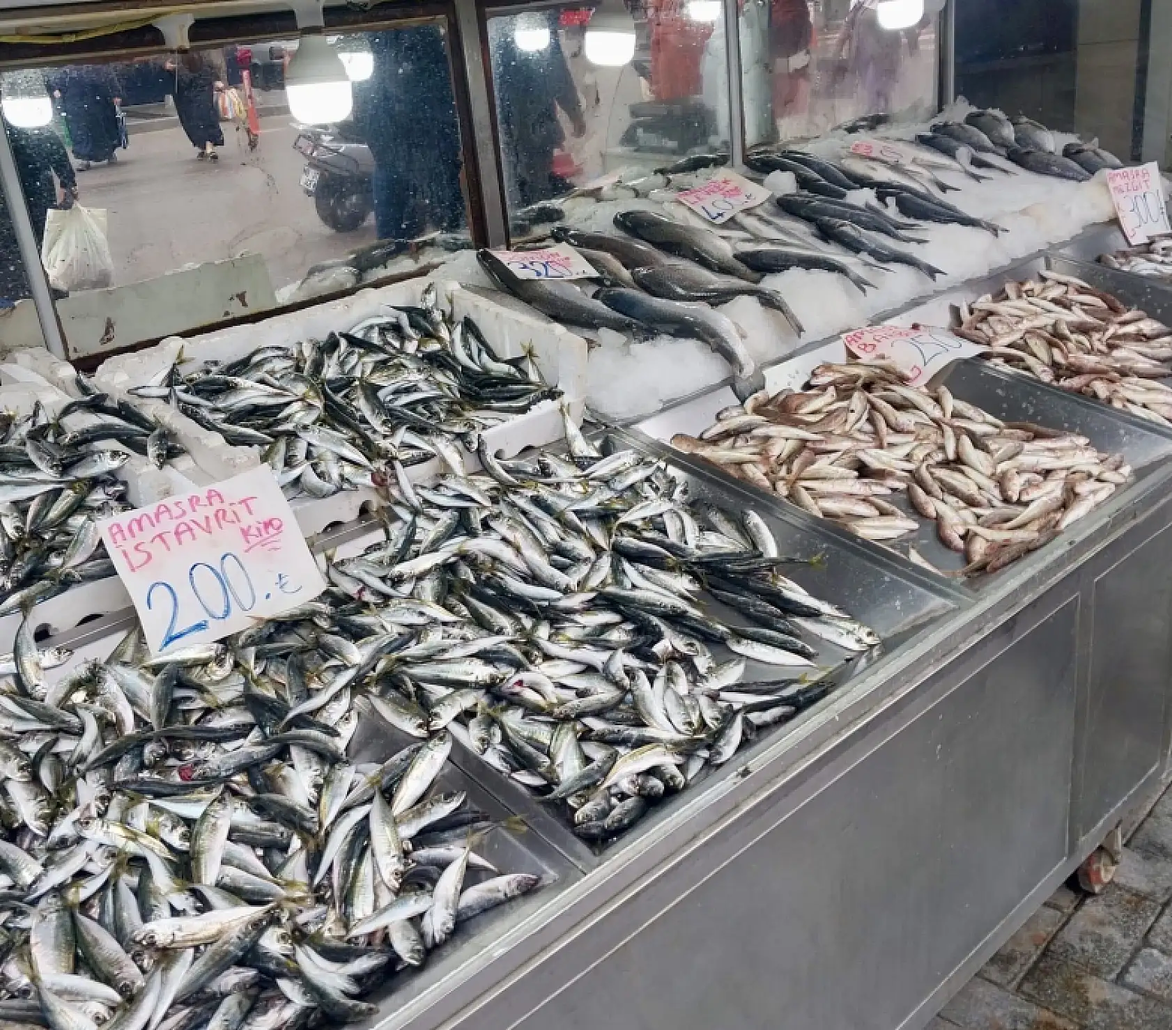 Balıksız kalmıyoruz