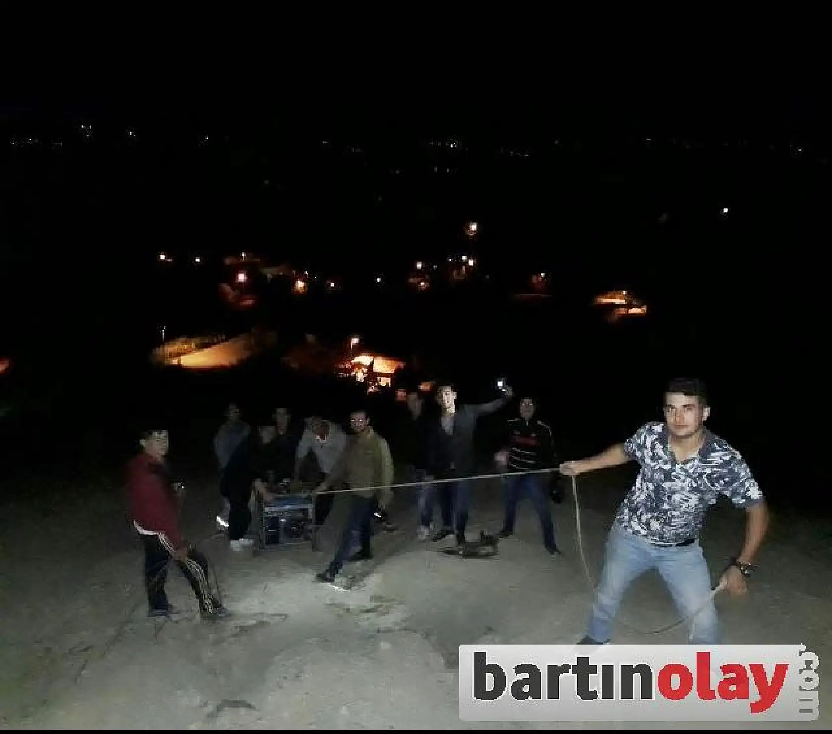 Doğaşı Köyü gençlerinin Bayrak Sevgisi