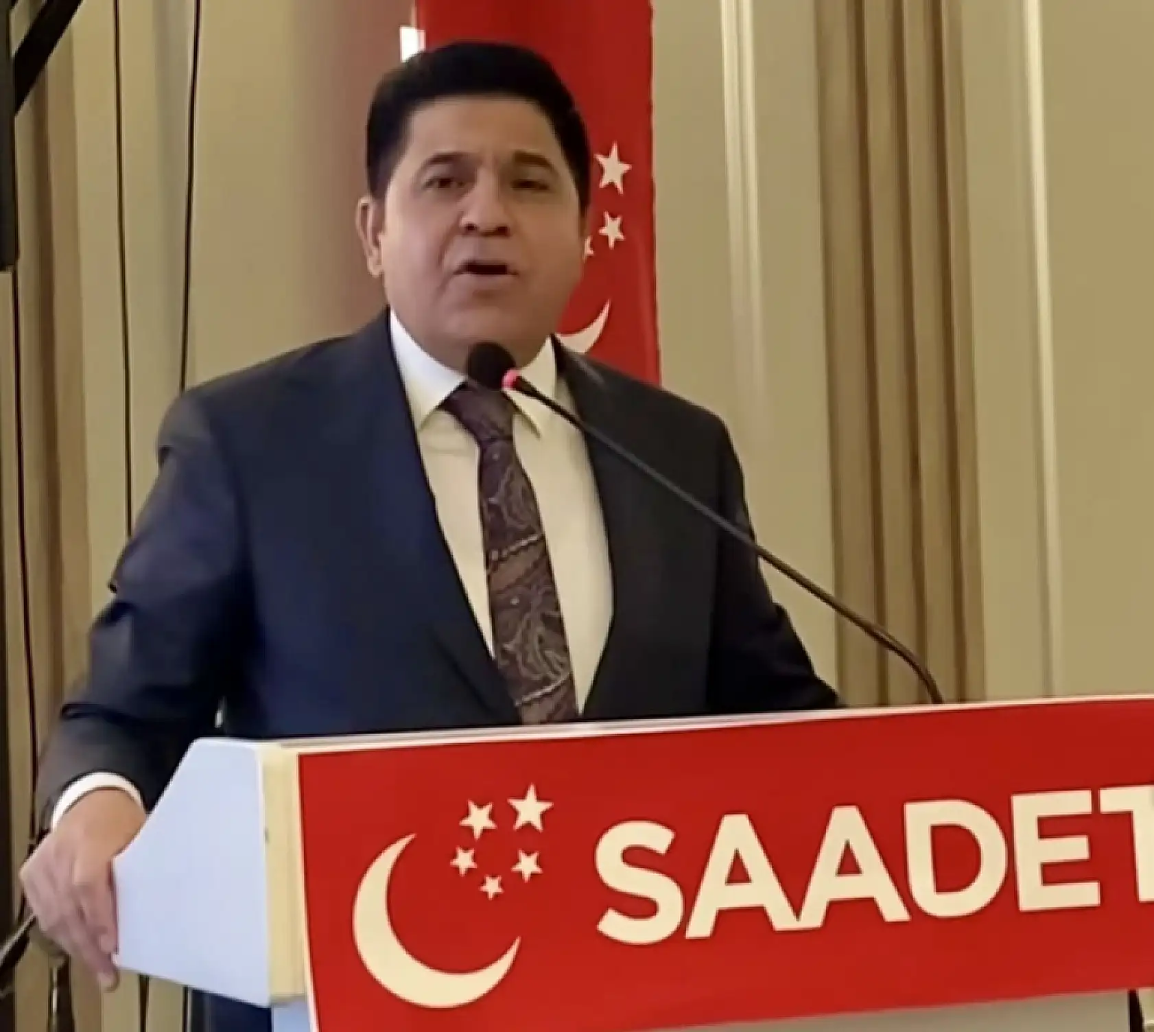 Kaya: Meclis, Sarayın talimatlarıyla yönetiliyor