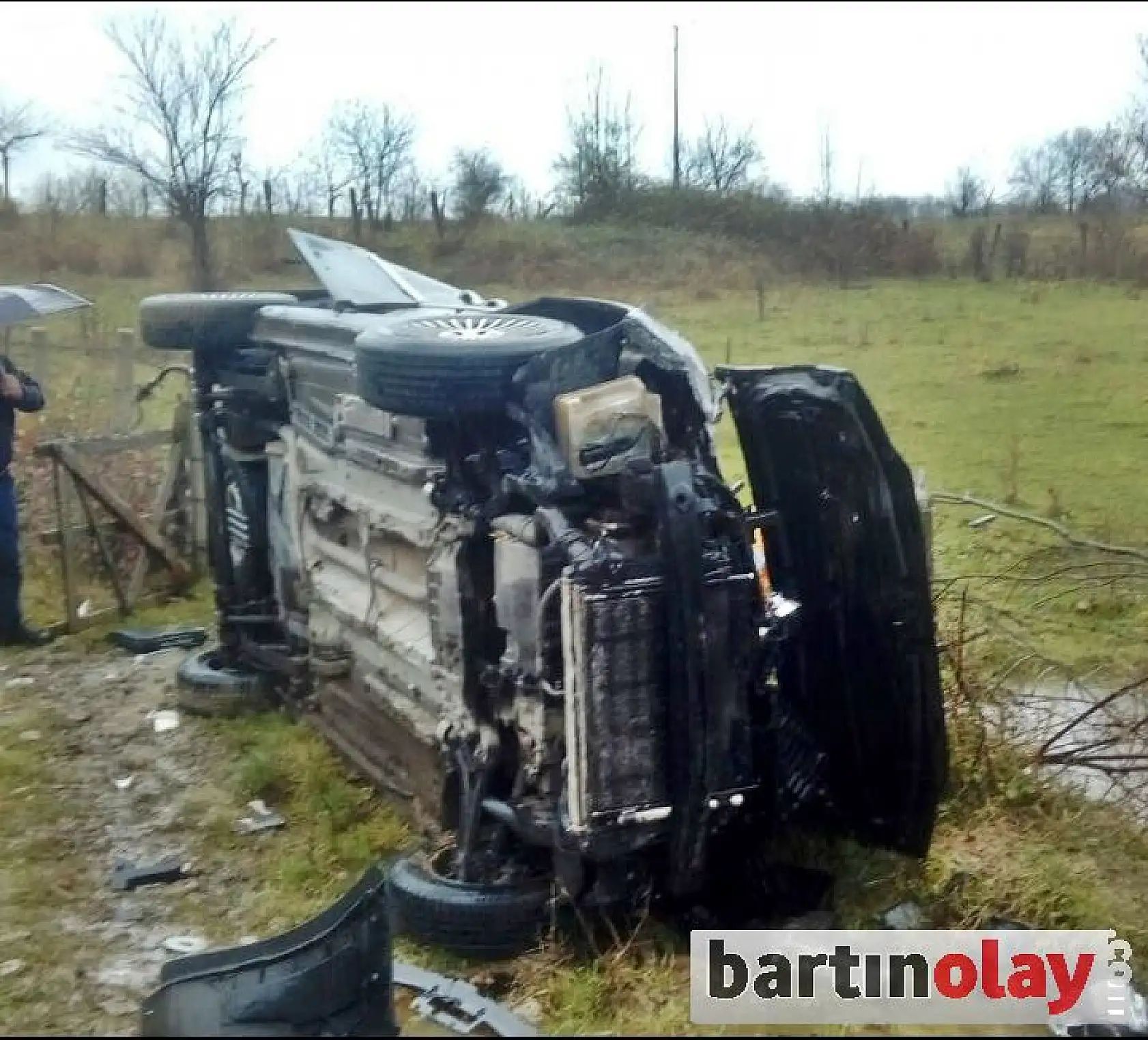 Kontrolden çıkıp şarampole devrildi