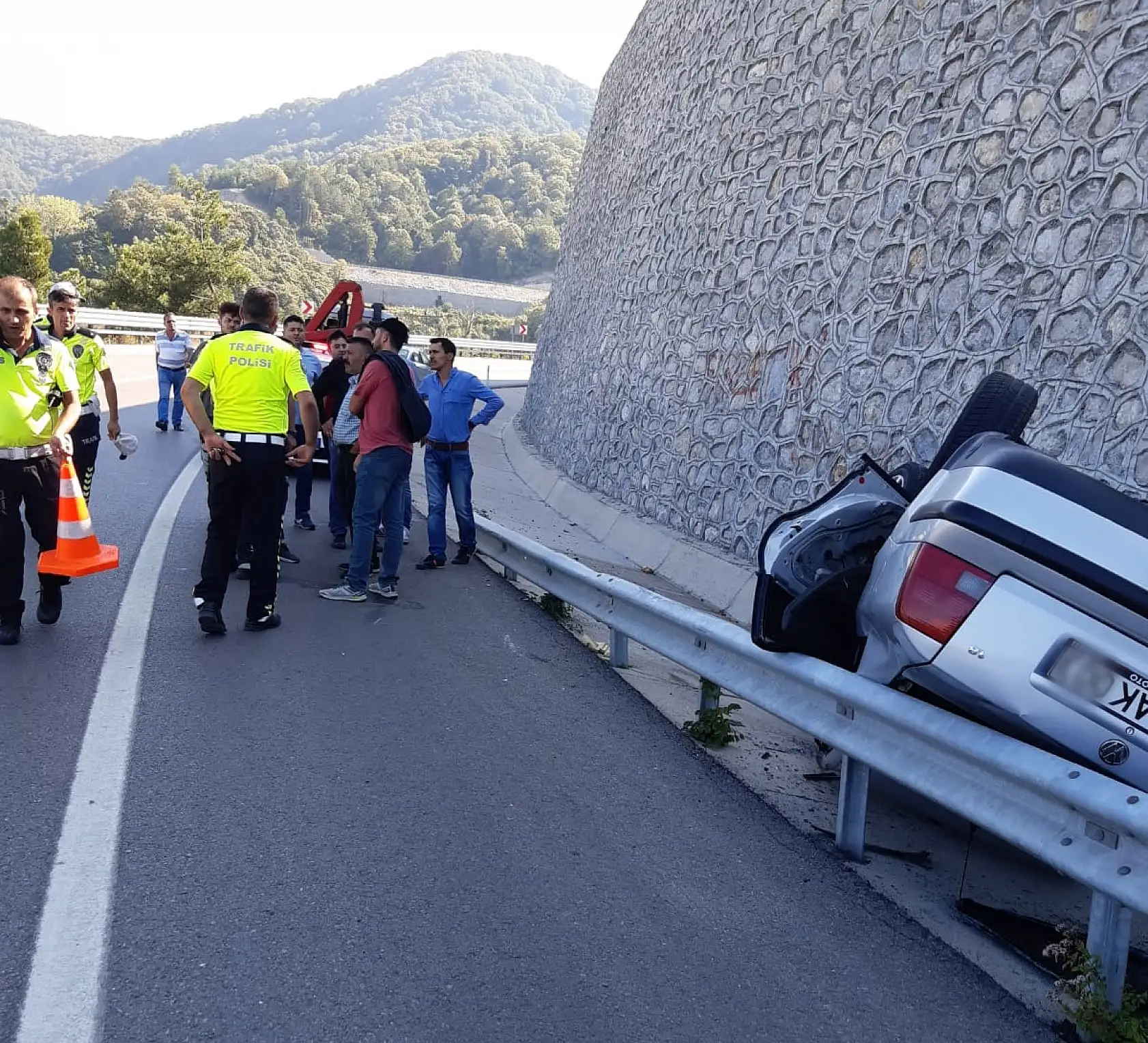 Amasra yolunda takla attı