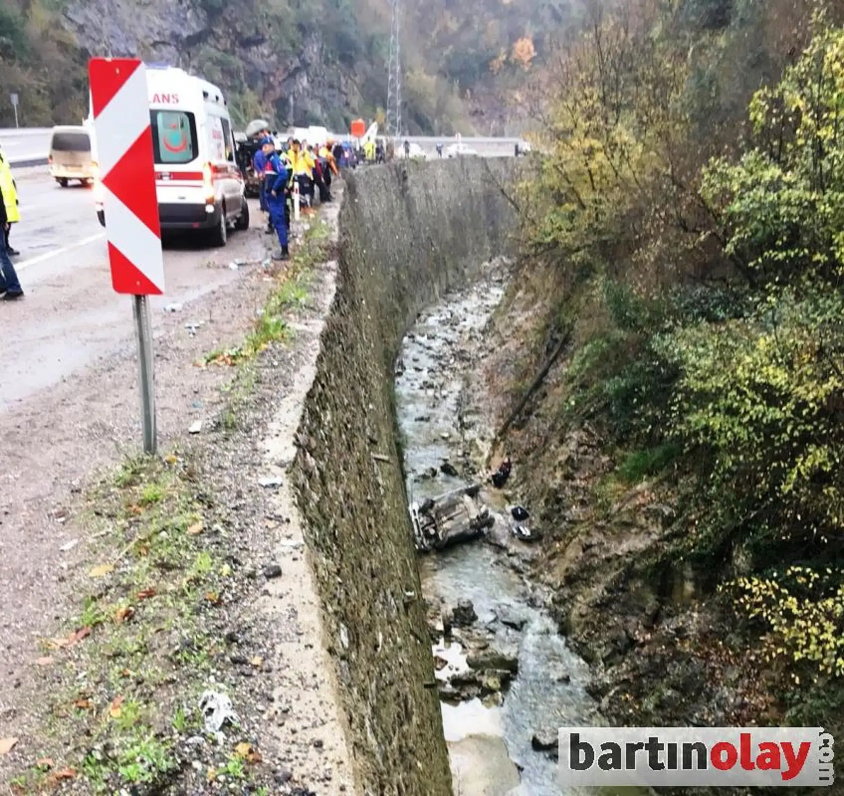 Feci kazada anne öldü, oğlu yaralandı