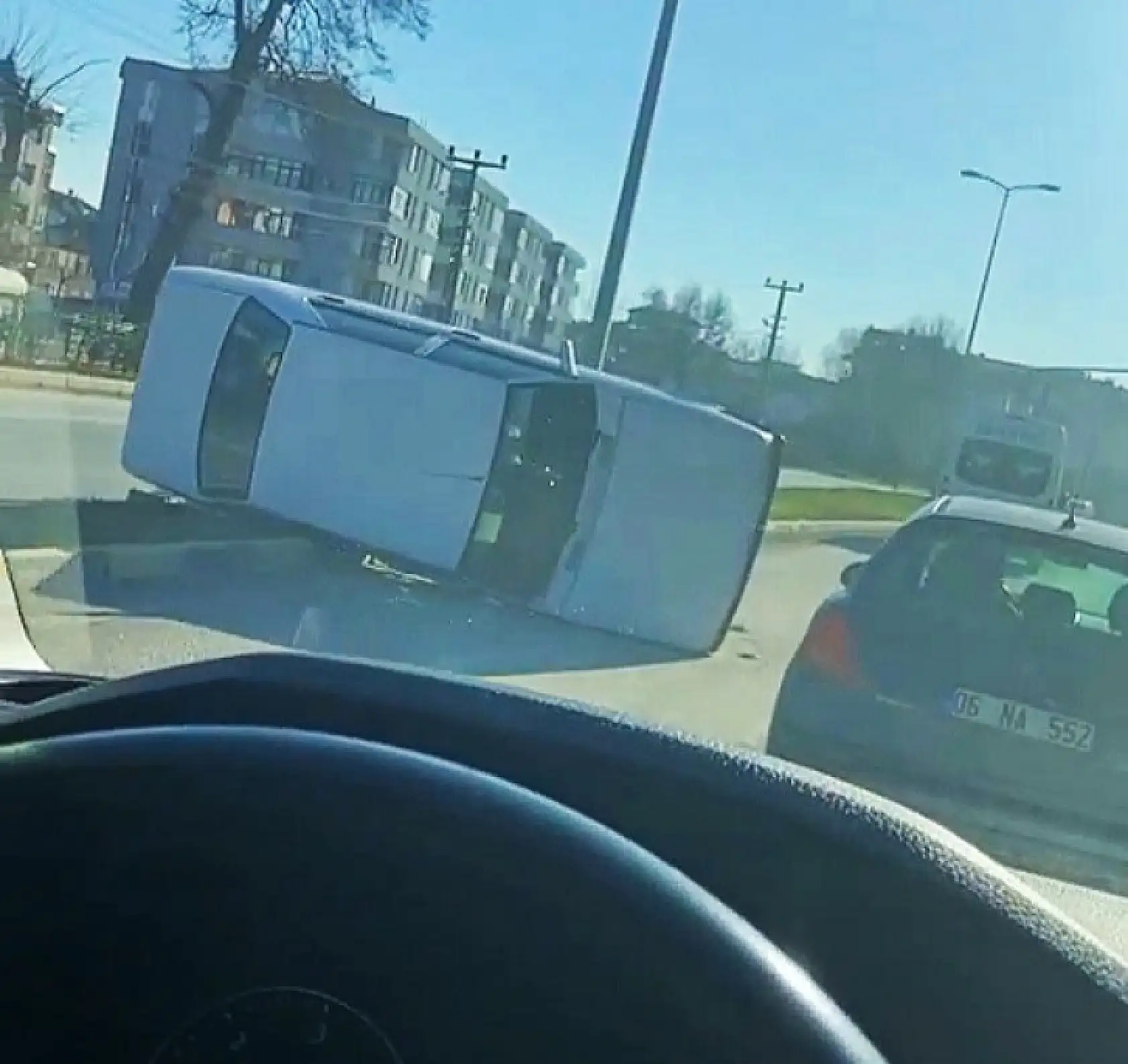 Valilik Konut kavşağında kaza