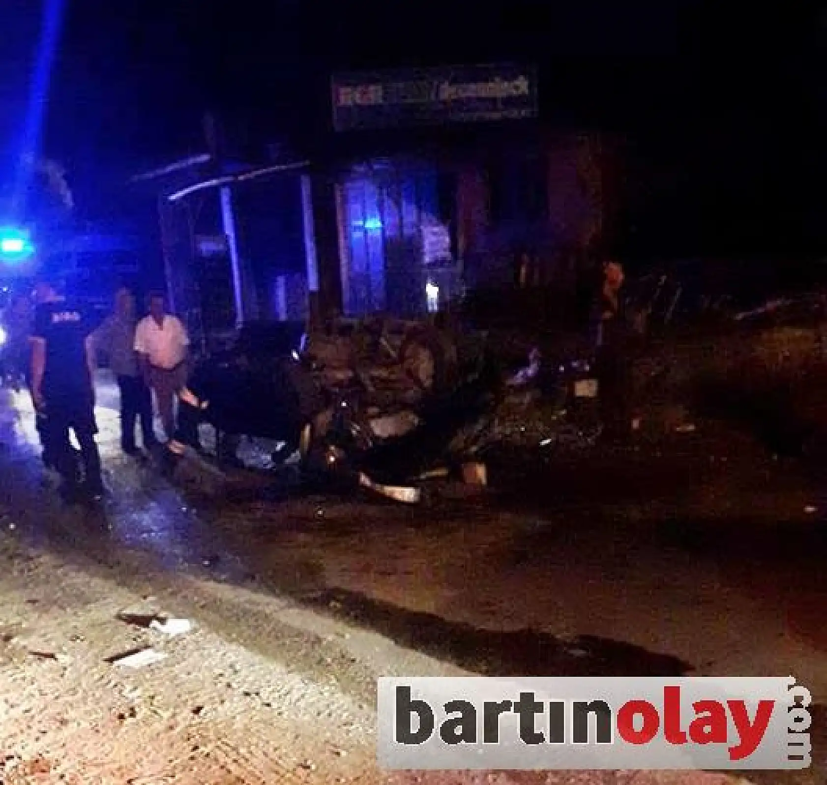 Kamyona çarparak takla attı