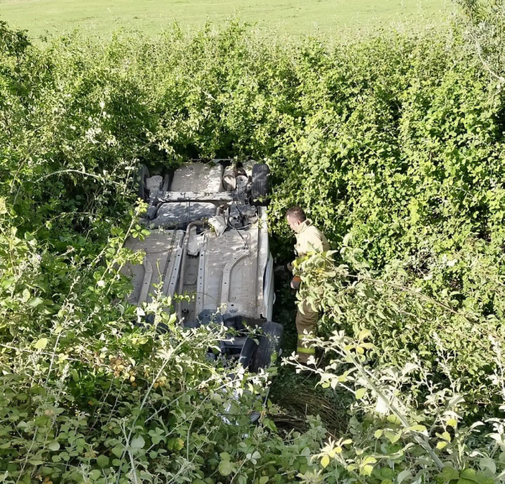 Otomobil Şarampole uçtu