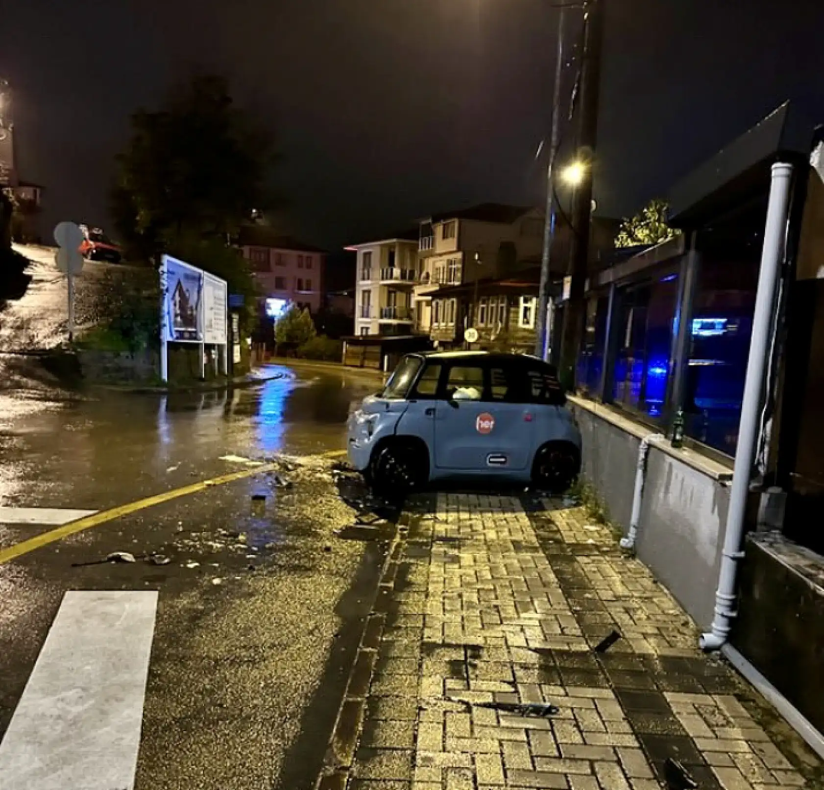 Alkollü sürücü ortalığı birbirine kattı