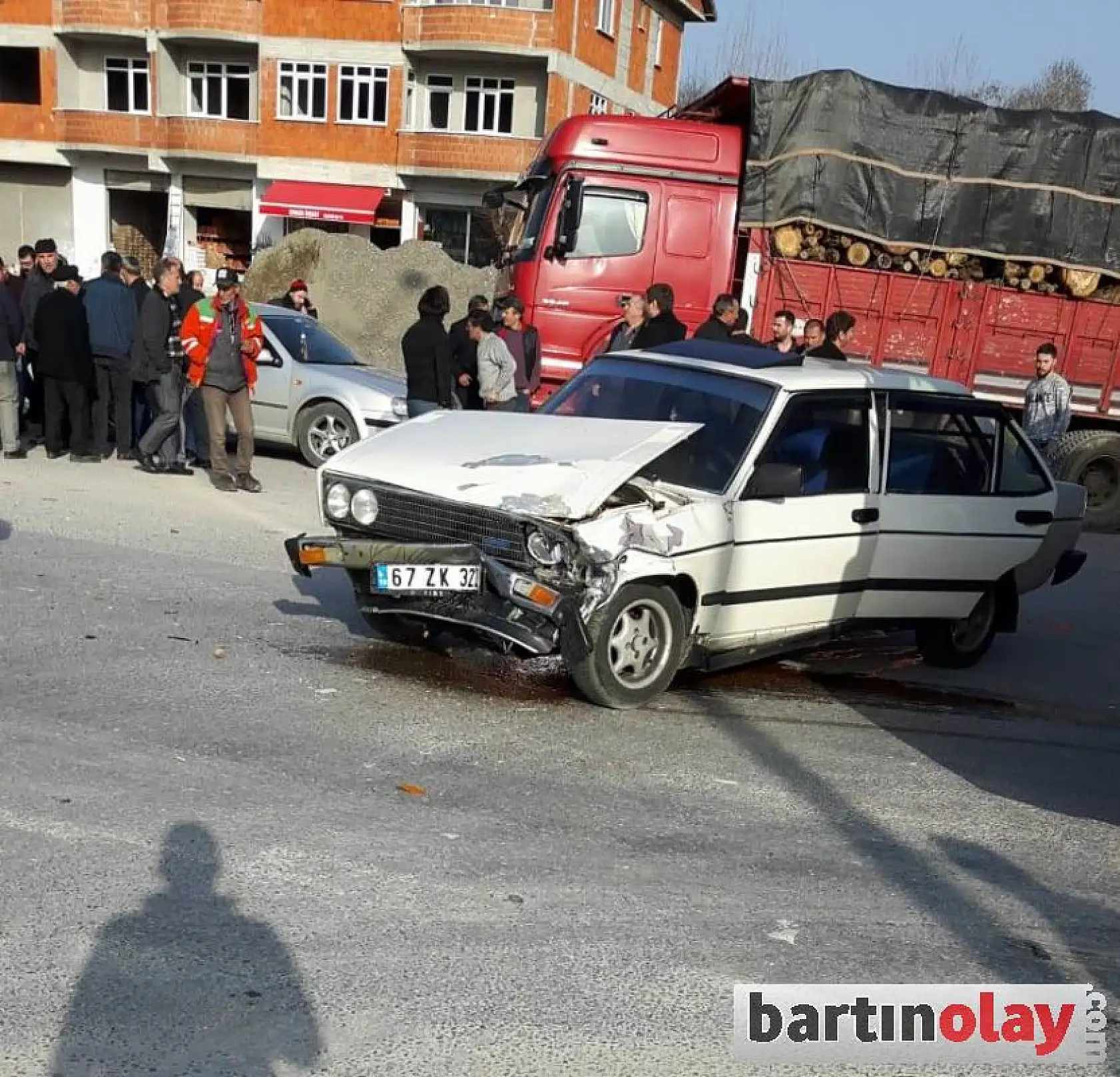 Bu kavşakta sürekli kaza oluyor