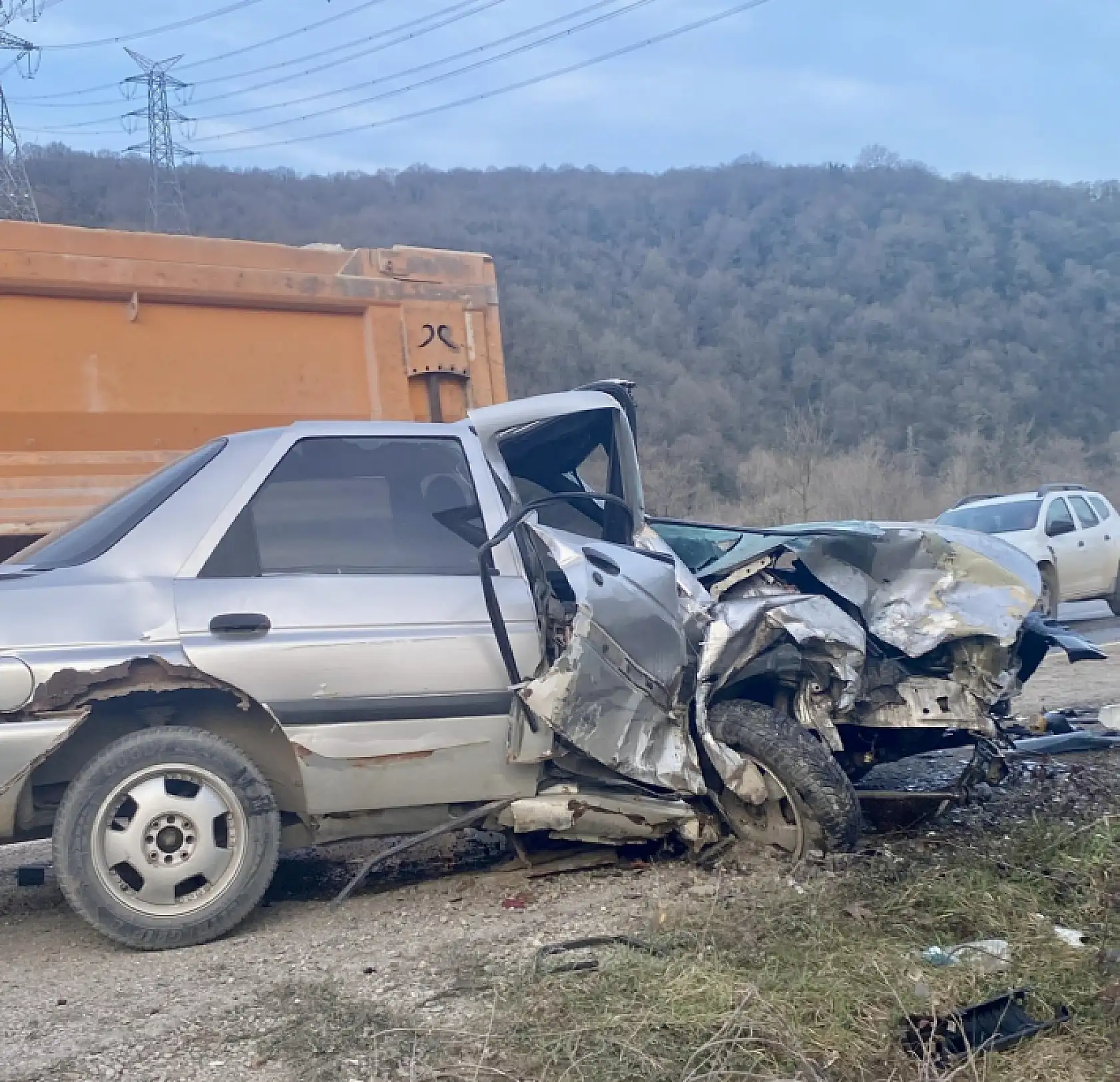 İnkumu yolunda feci kaza, 4 yaralı